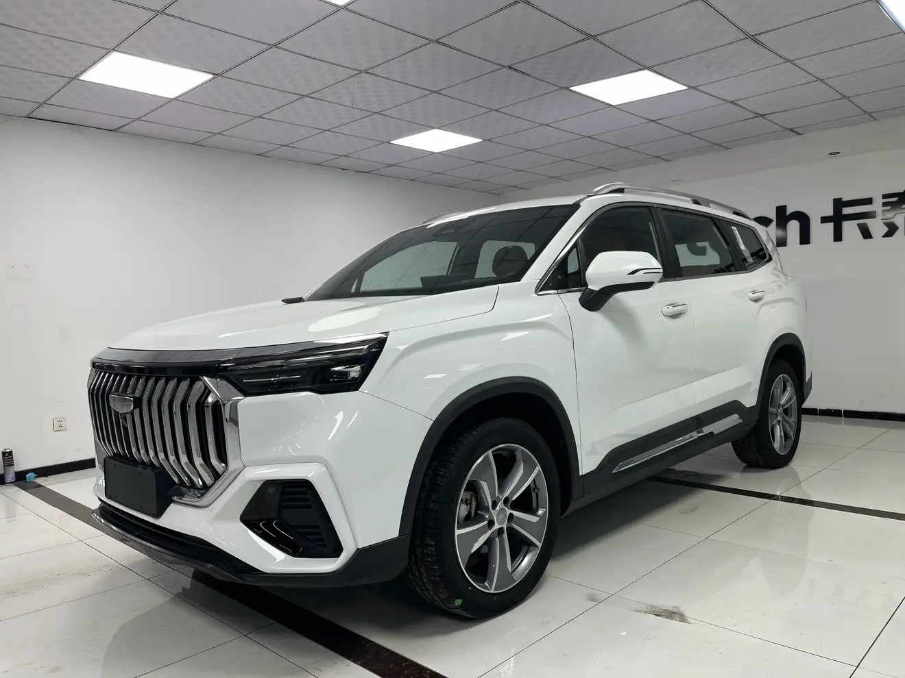 Geely Haoyue L
