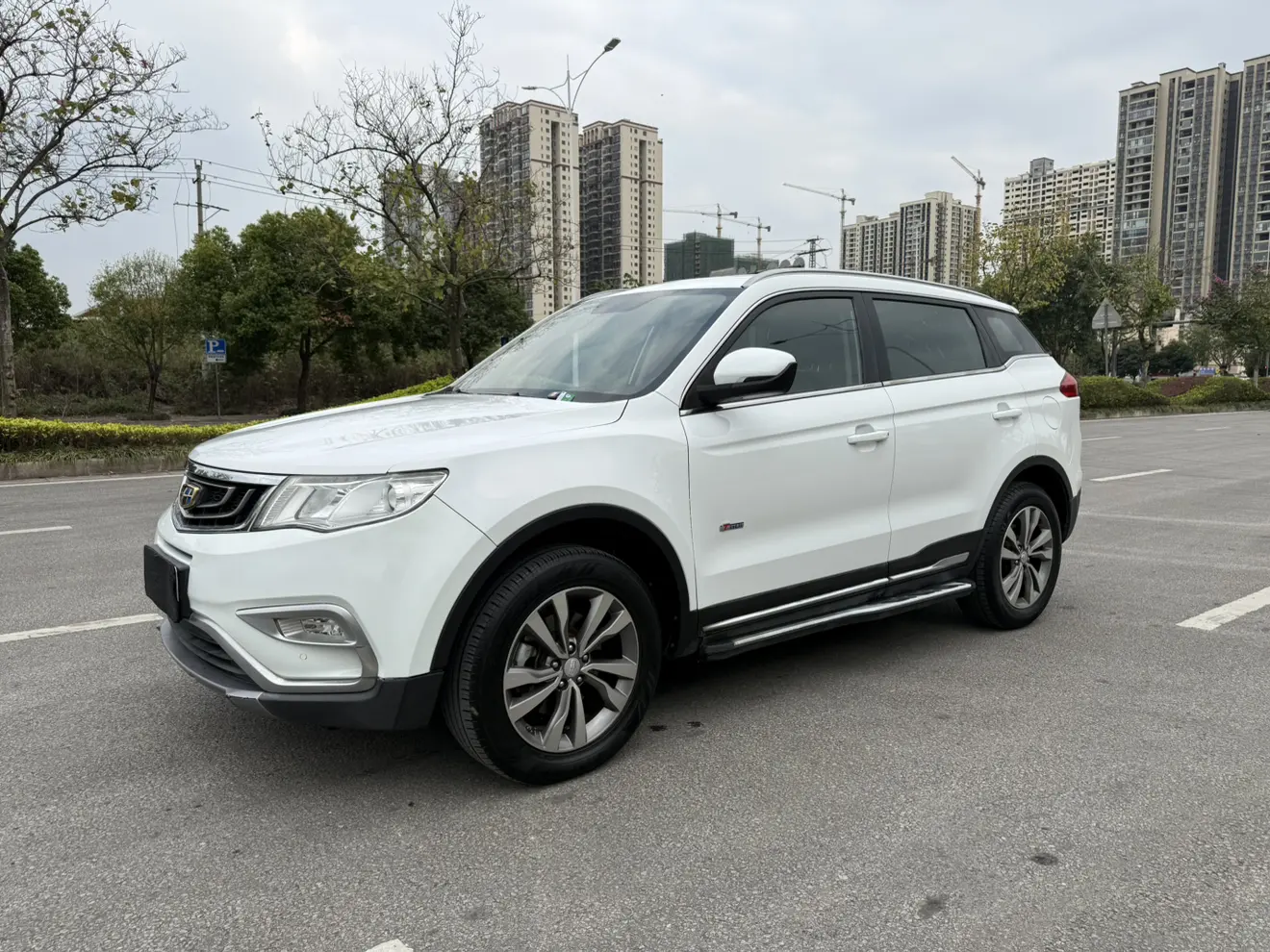 Geely Atlas