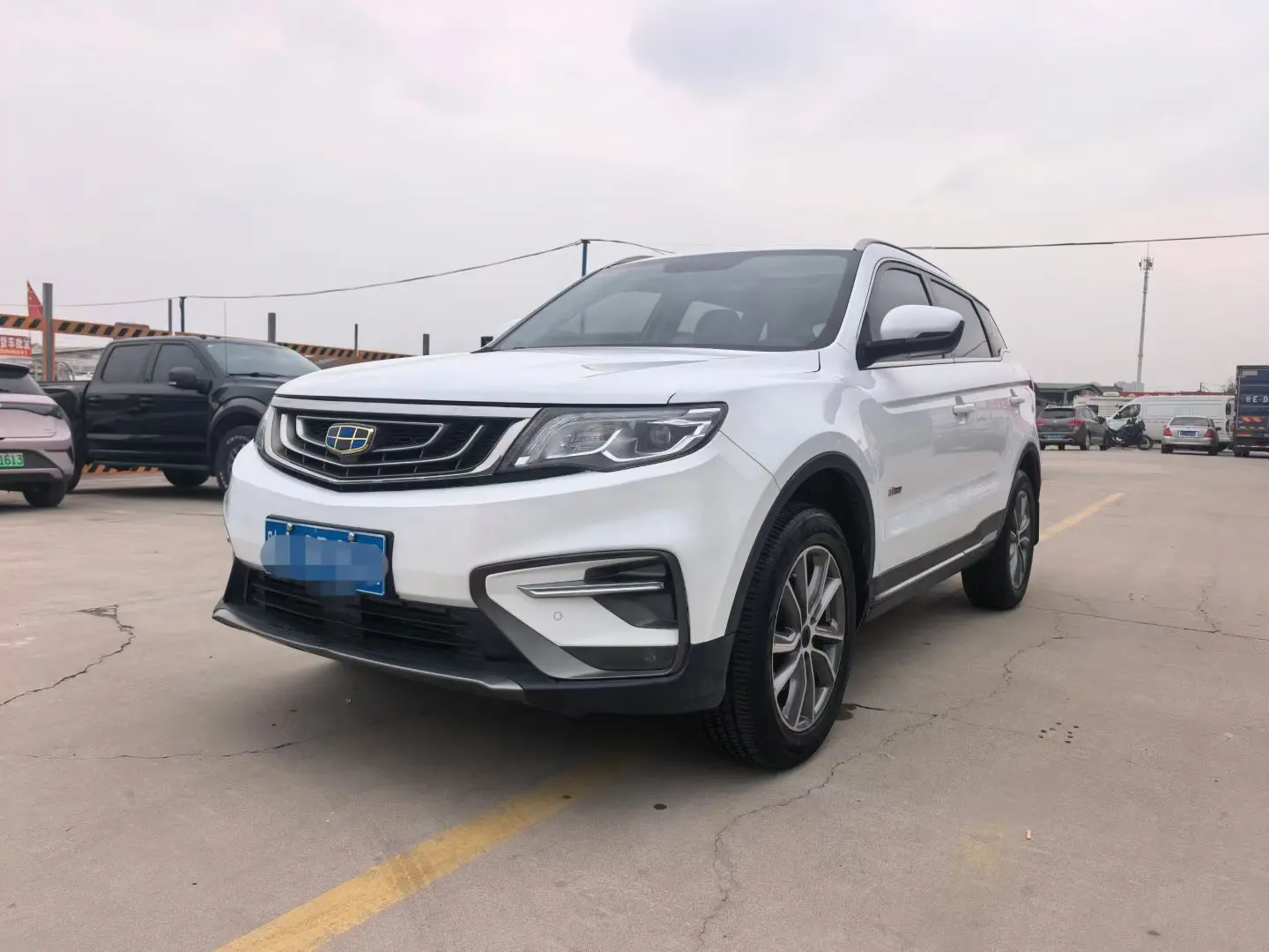 Geely Atlas