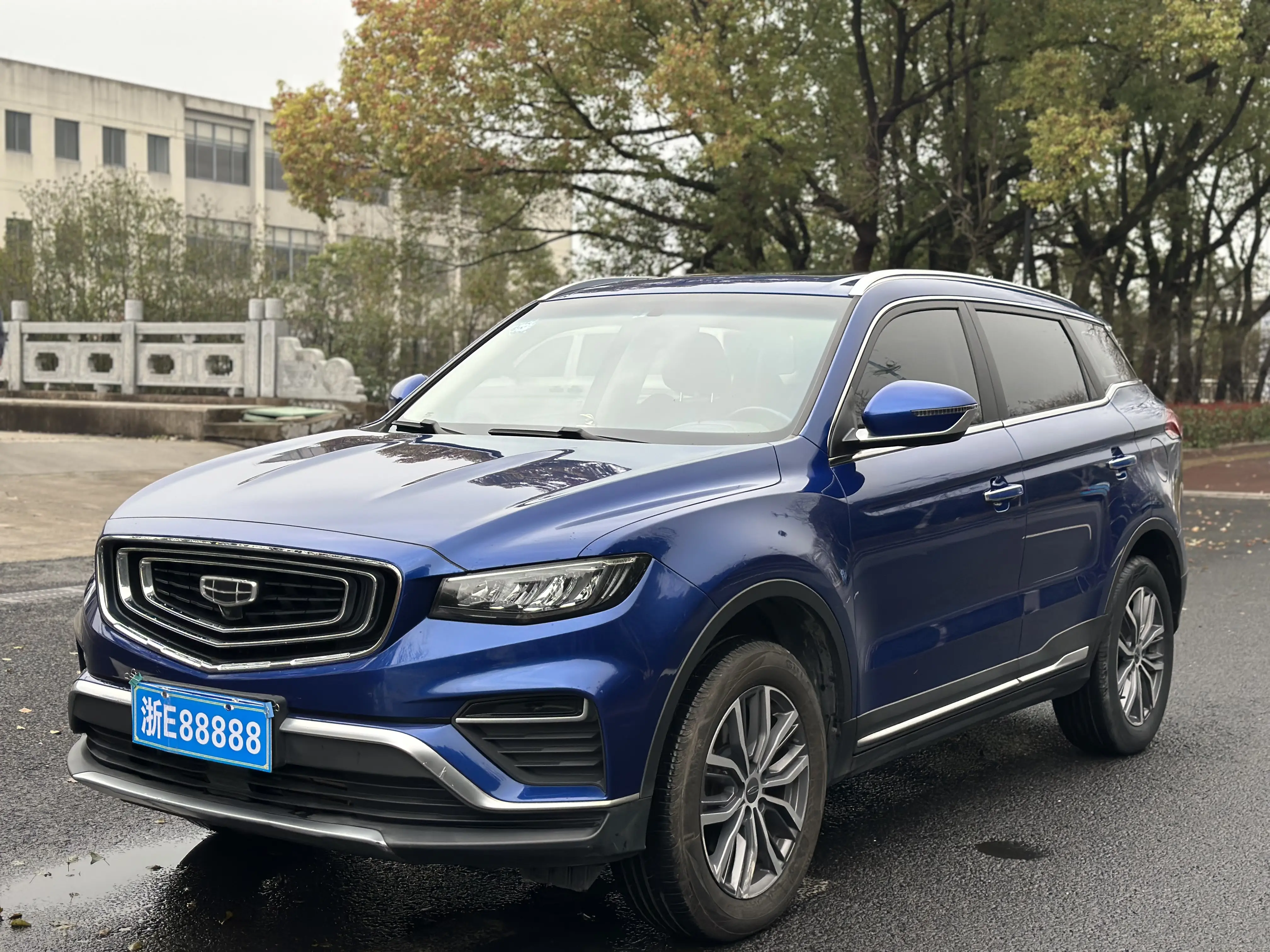 Geely Atlas