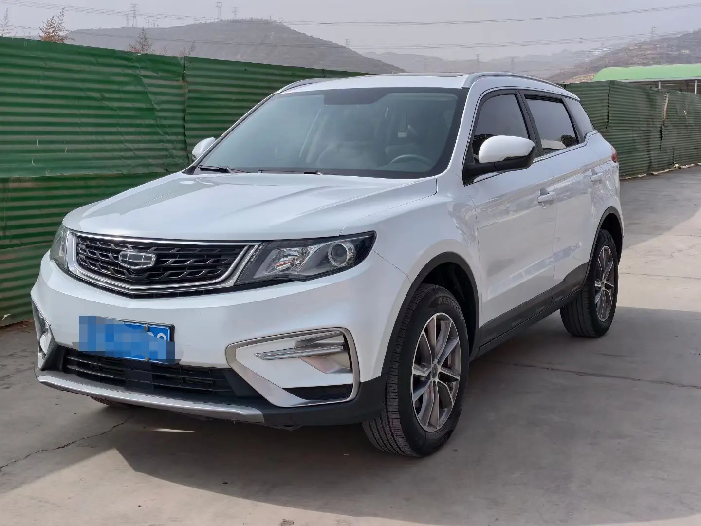Geely Atlas