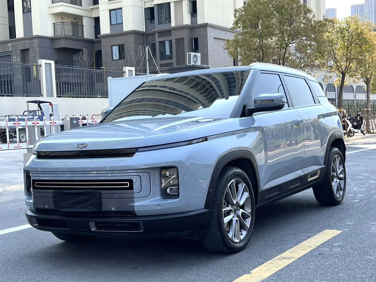 Geely ICON