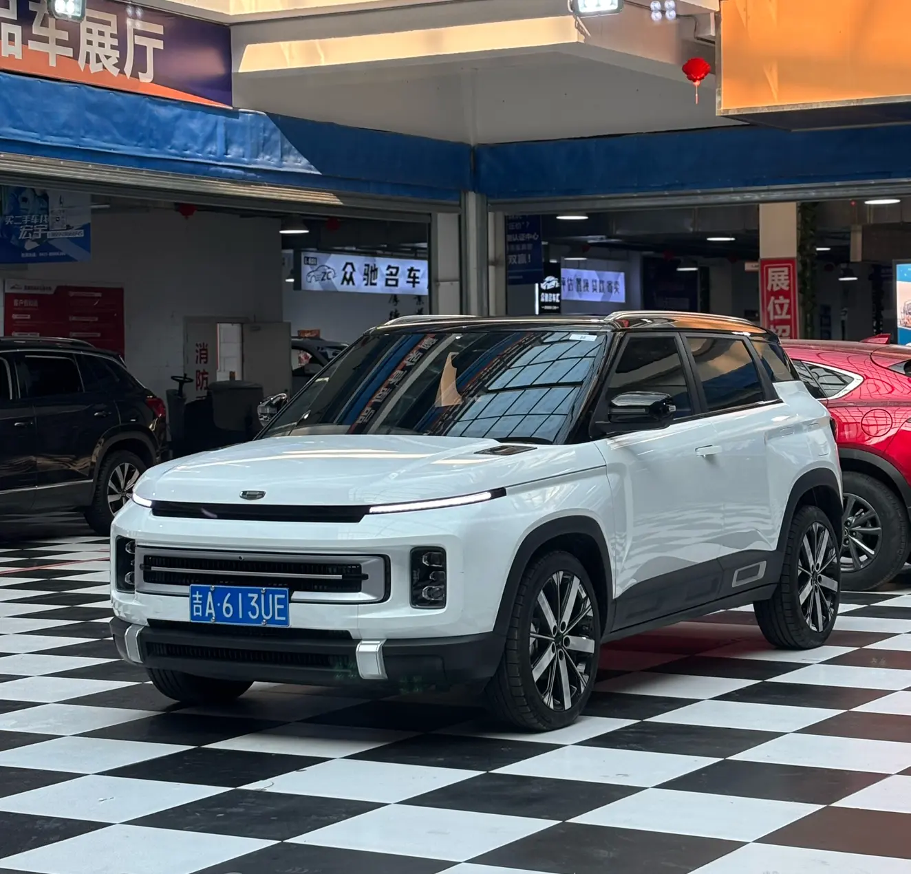 Geely ICON