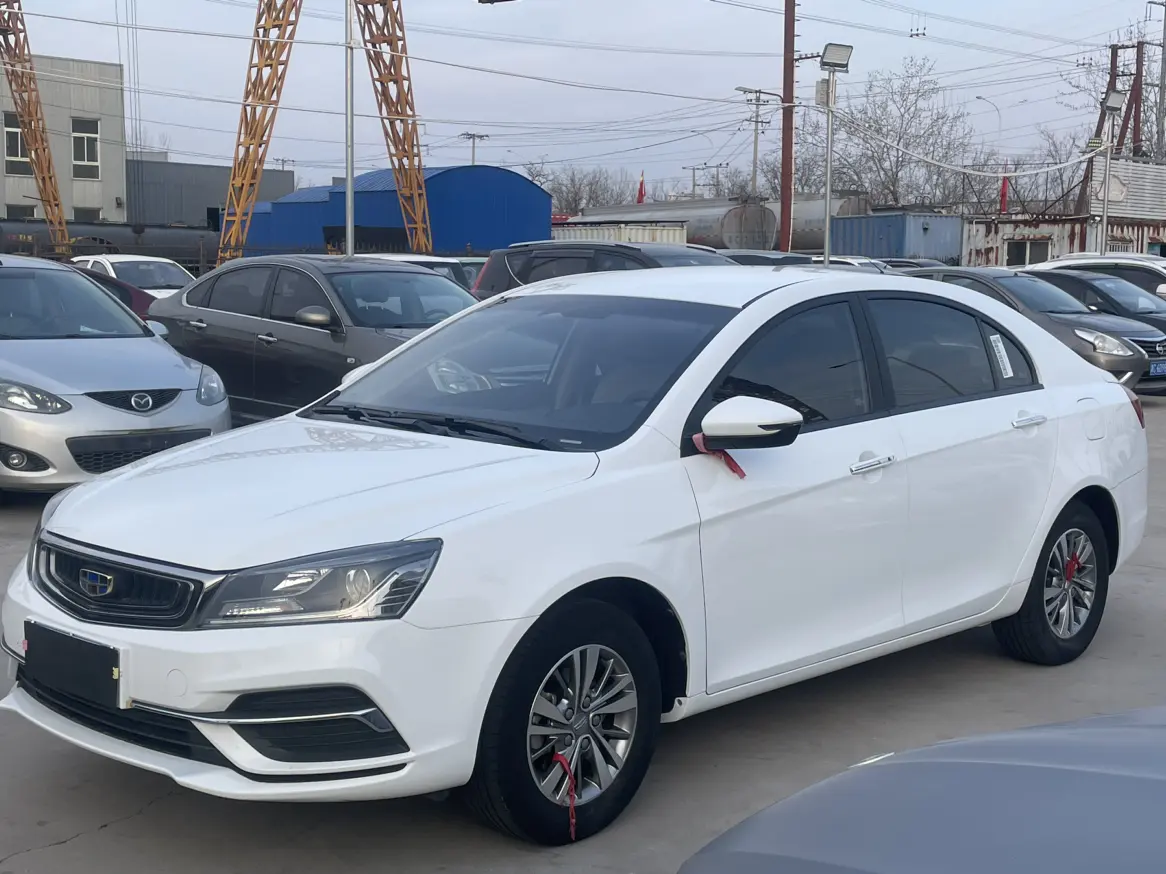 Geely Emgrand  из Китая
