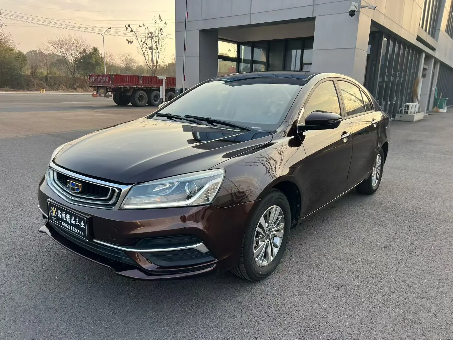 Geely Emgrand  из Китая