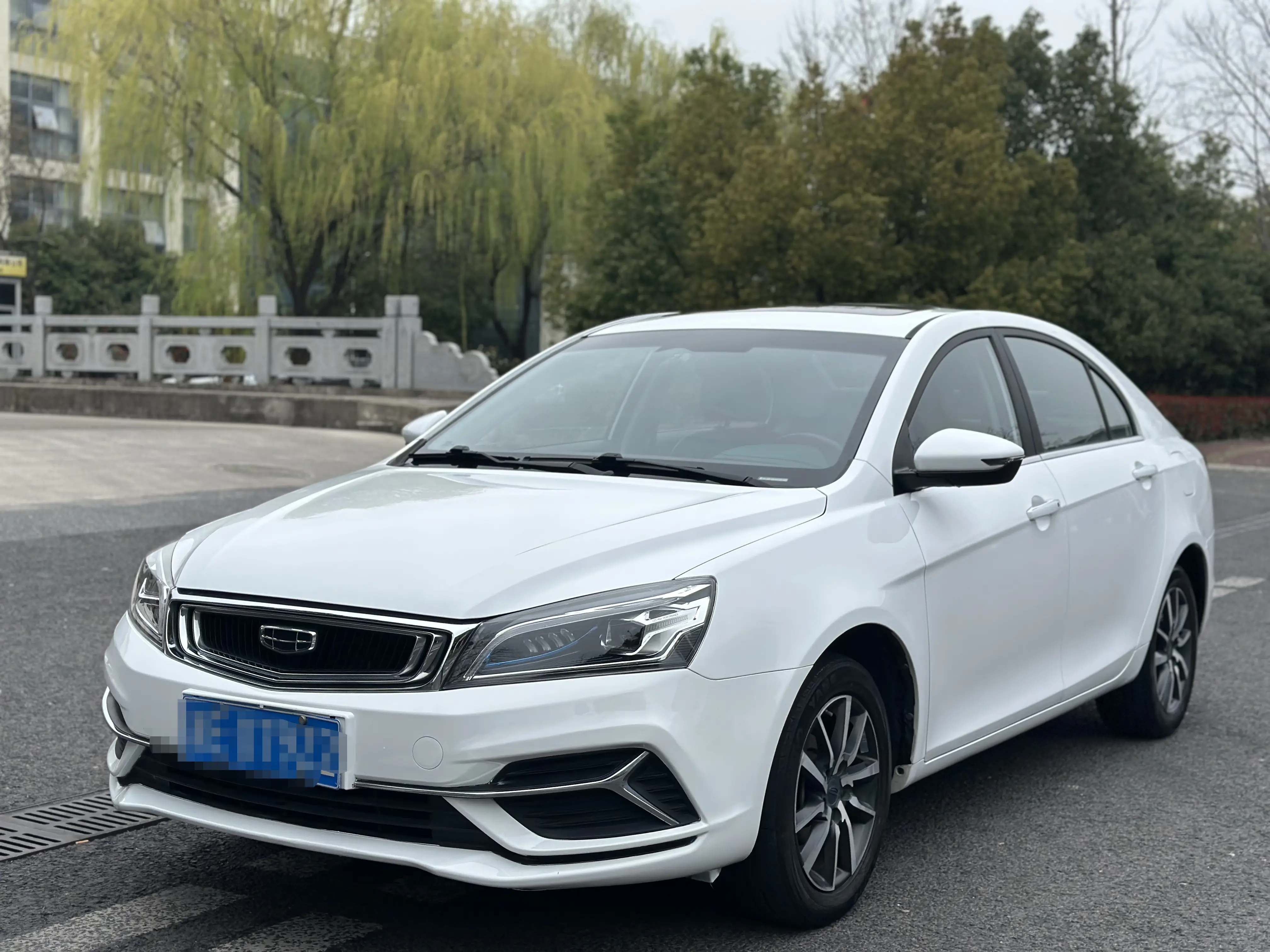 Geely Emgrand