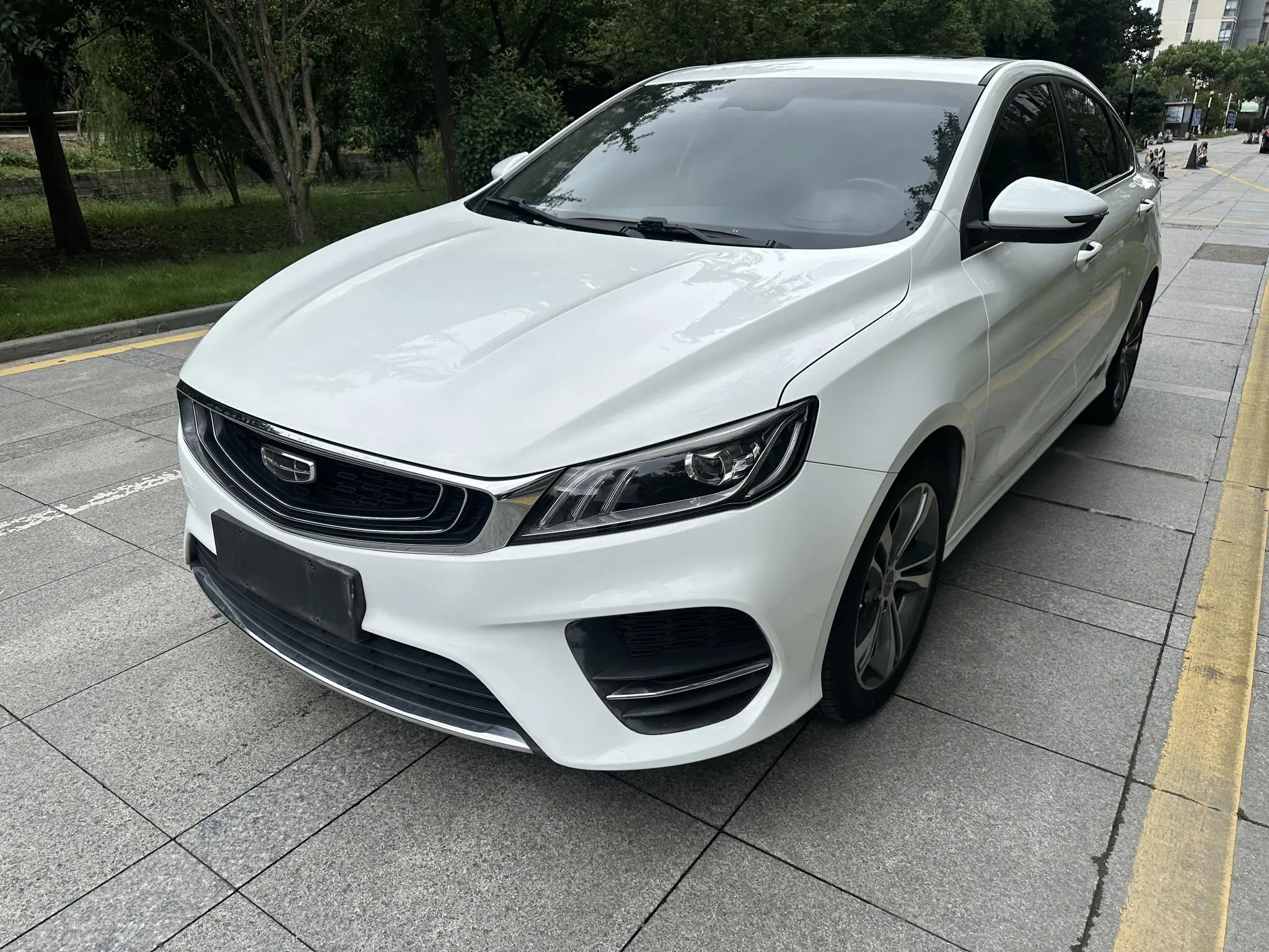 Geely Binrui  из Китая