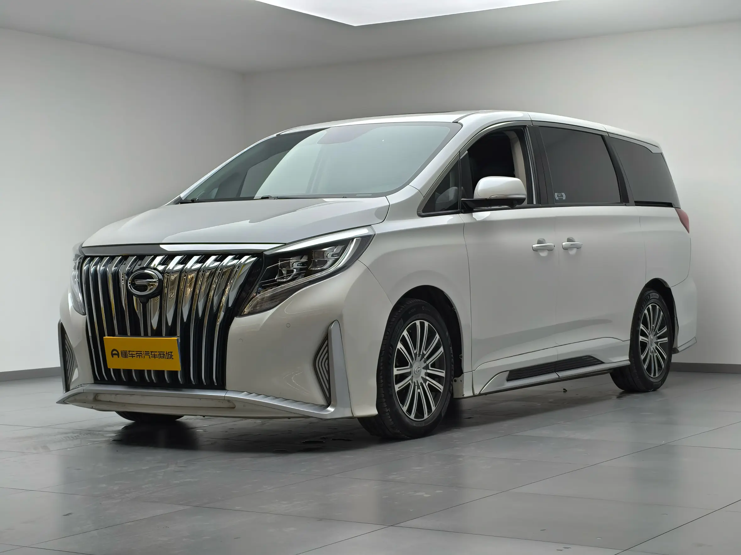GAC Trumpchi M8