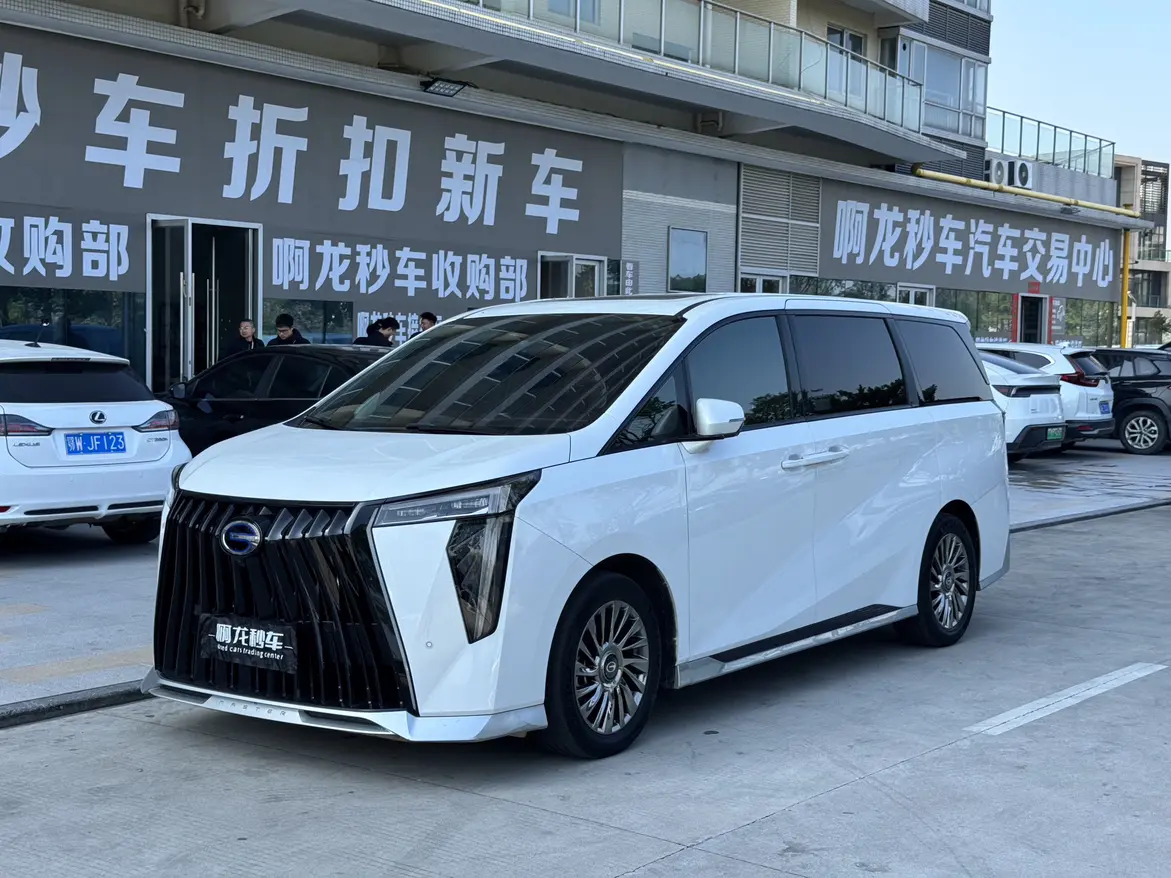 GAC Trumpchi M8
