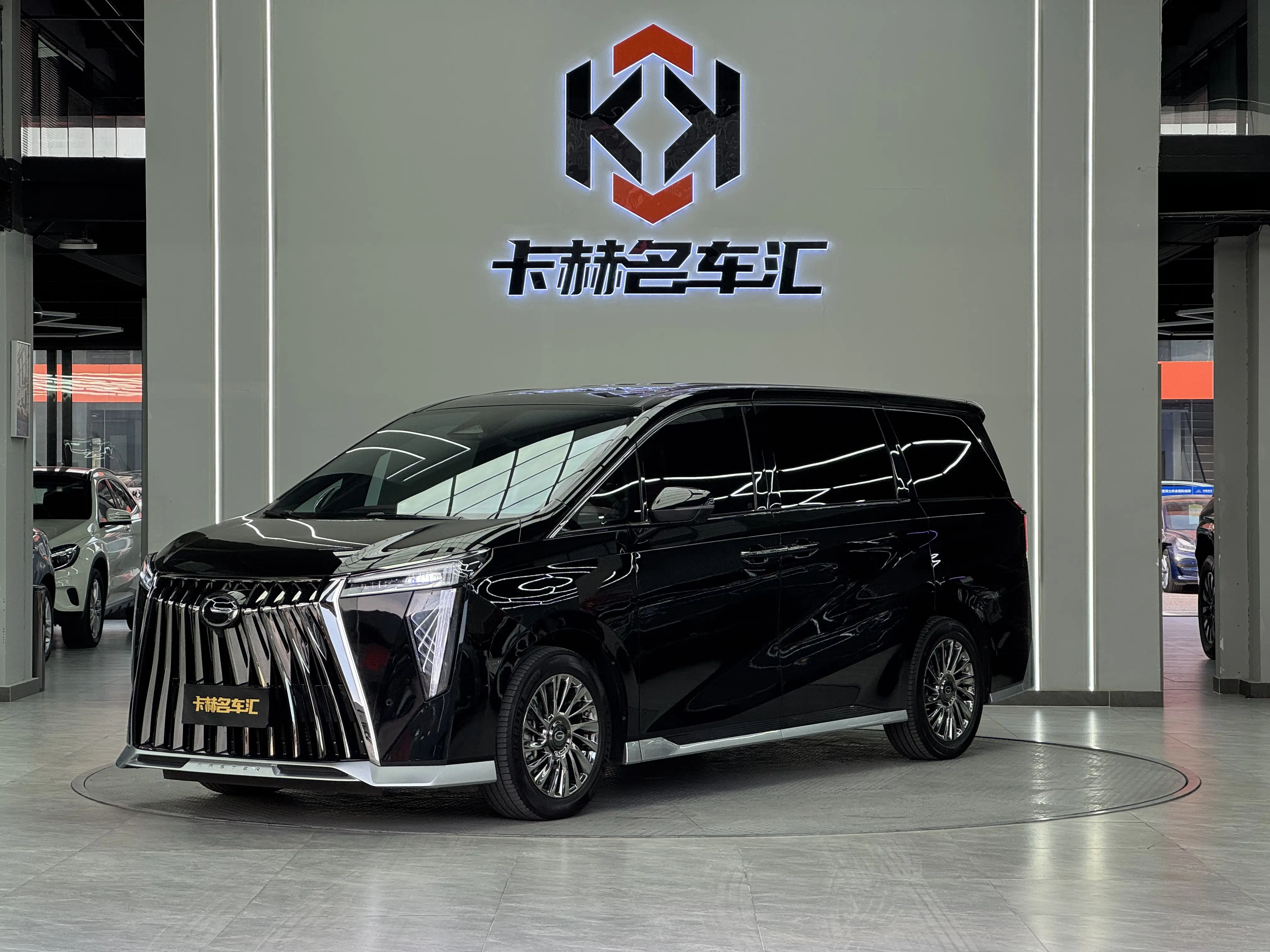 GAC Trumpchi M8
