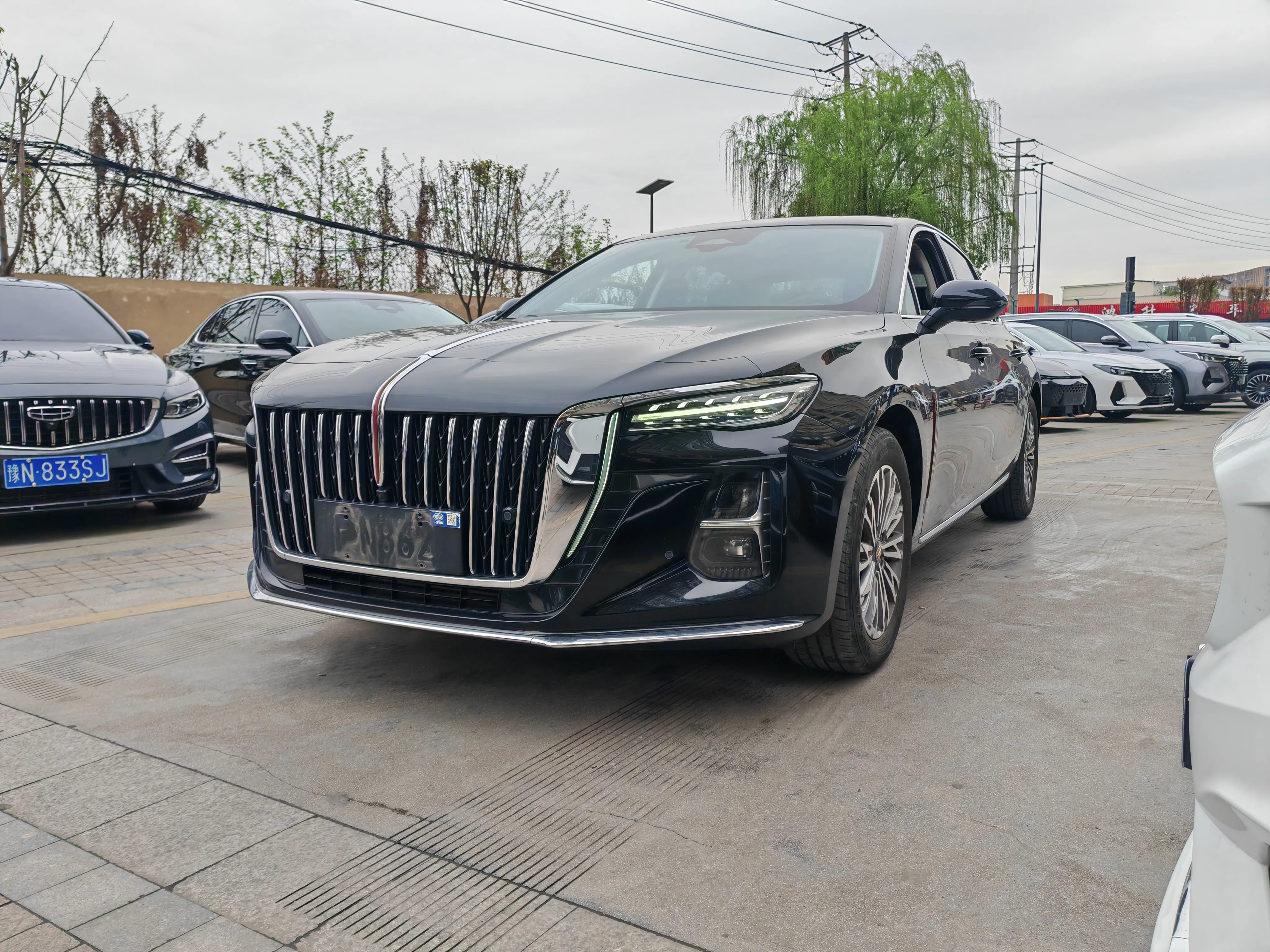 Hongqi H5
