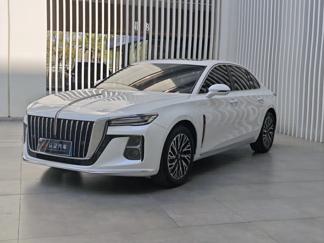Hongqi H5