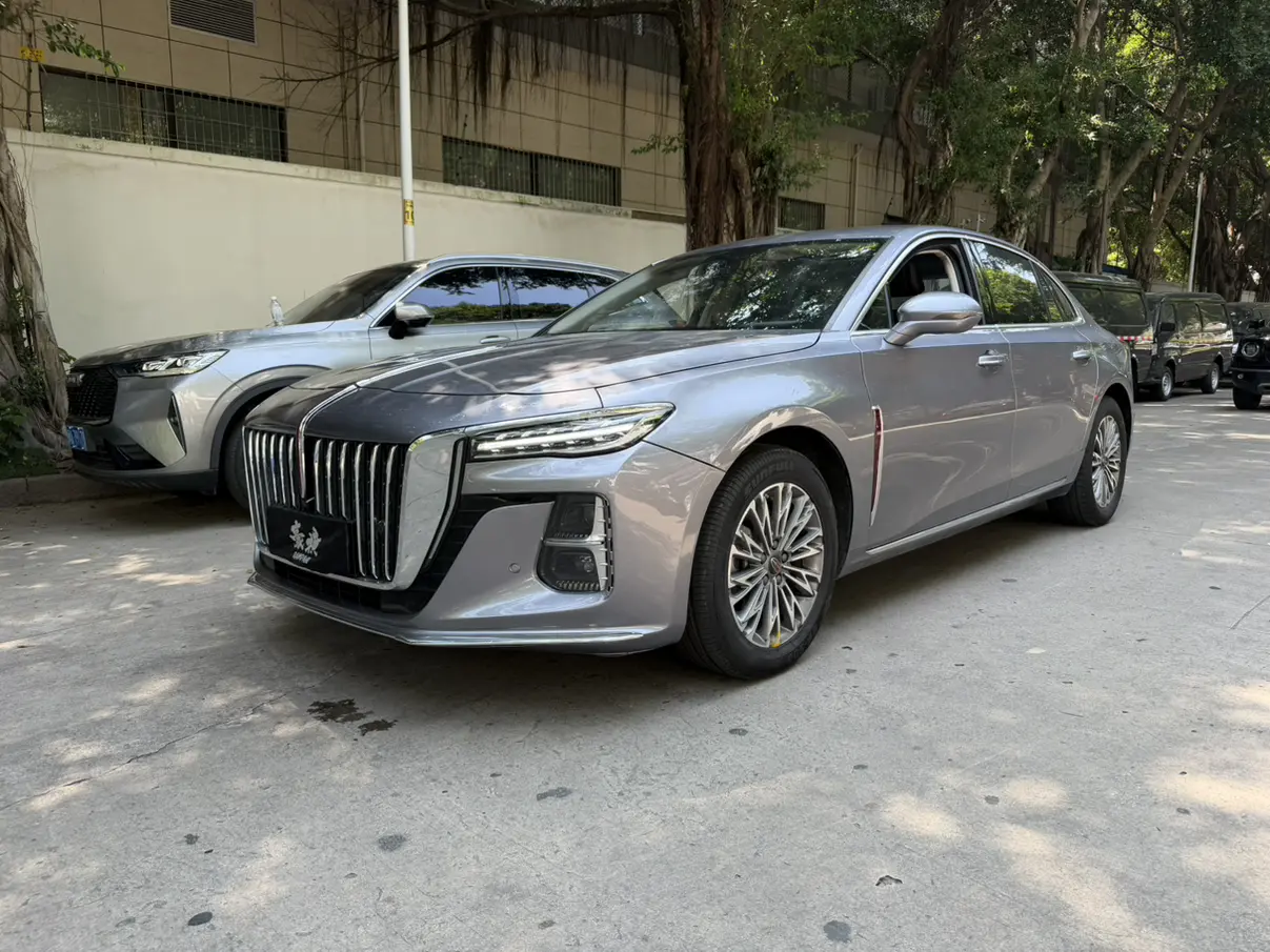 Hongqi H5  из Китая