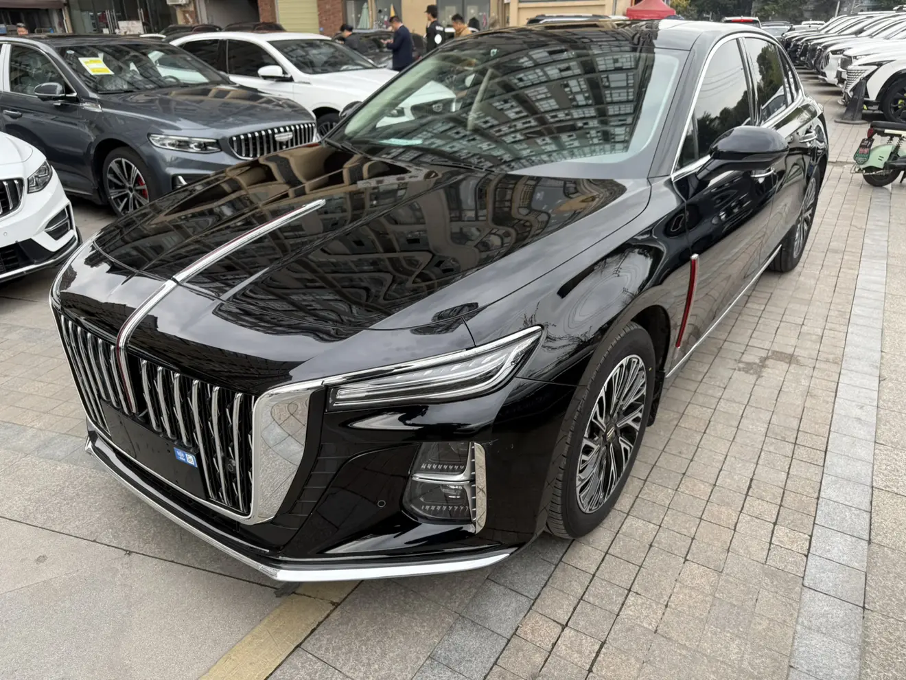 Hongqi H5