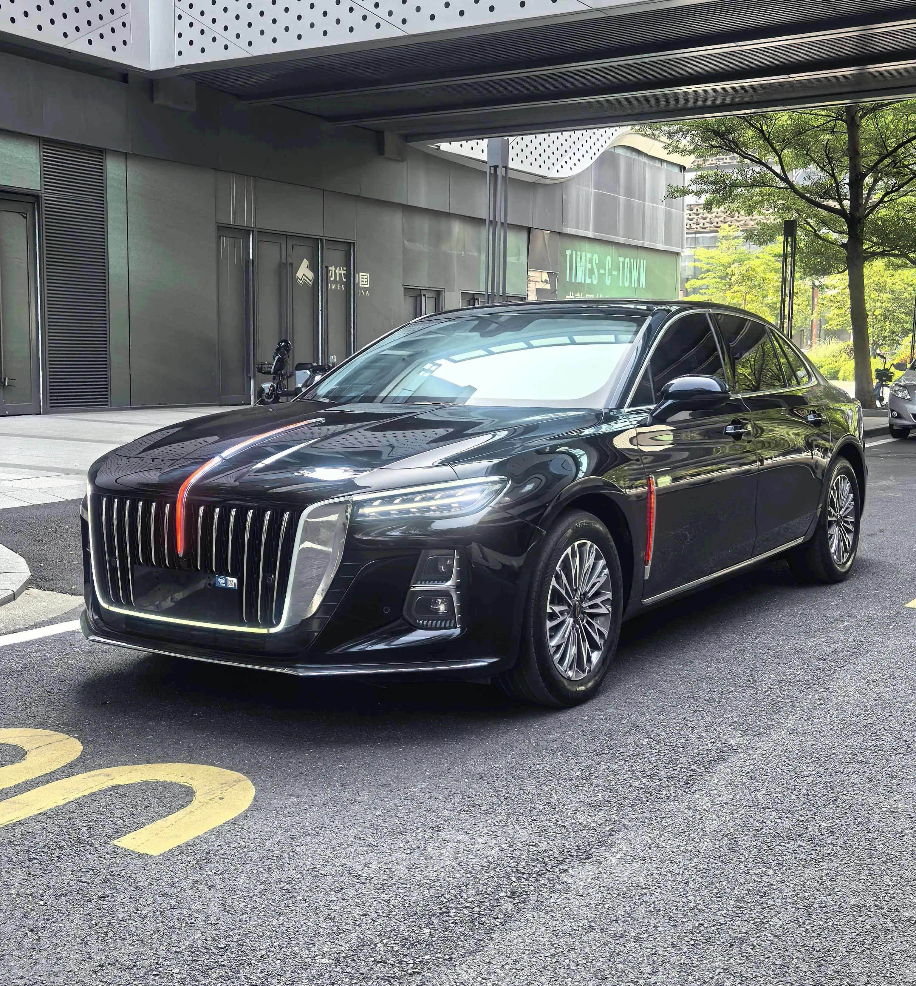 Hongqi H5