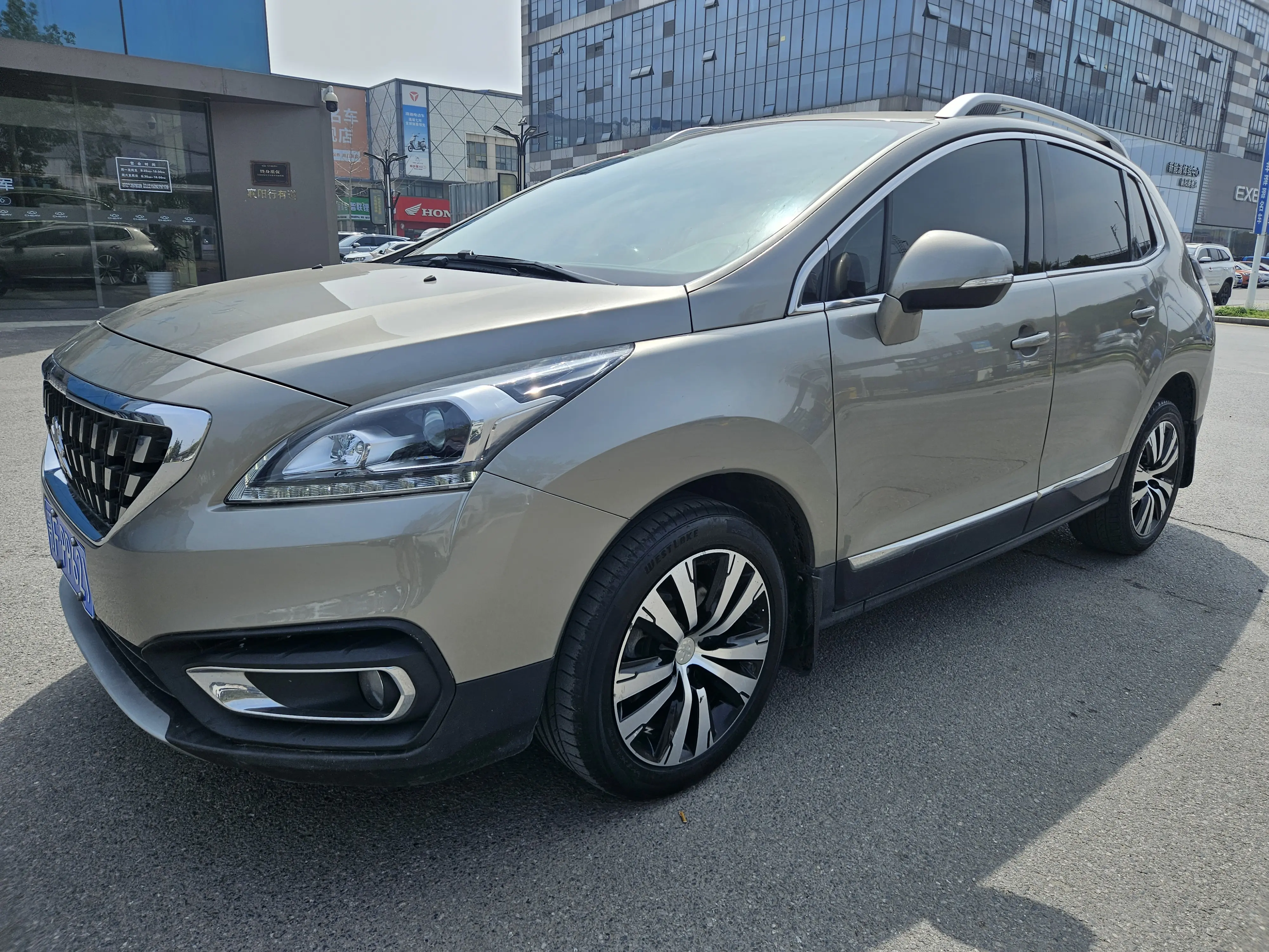 Peugeot 3008