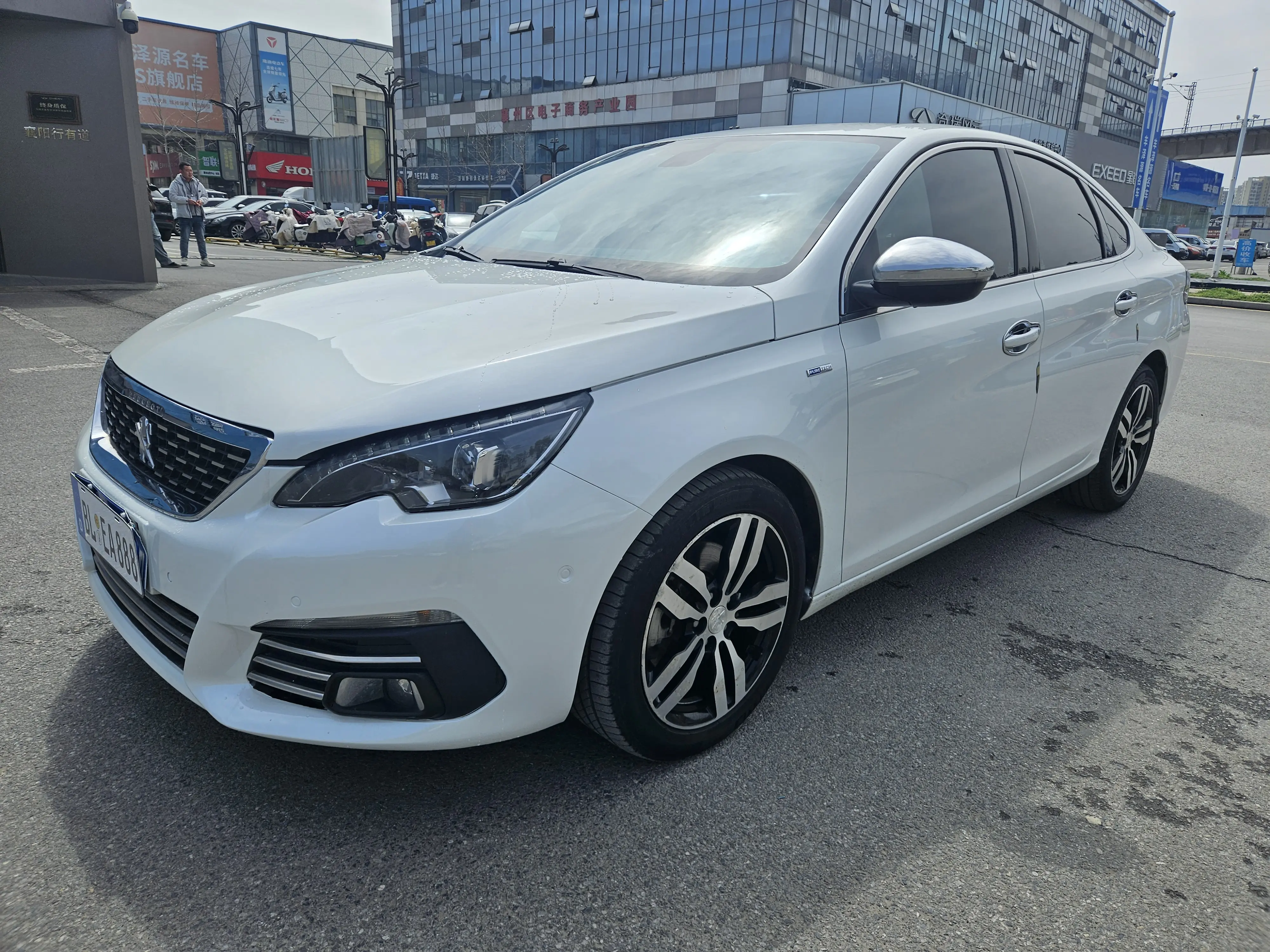 Peugeot 308
