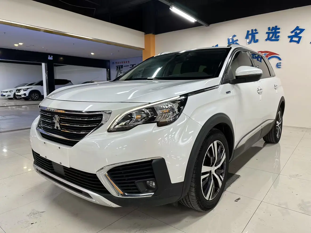 Peugeot 5008