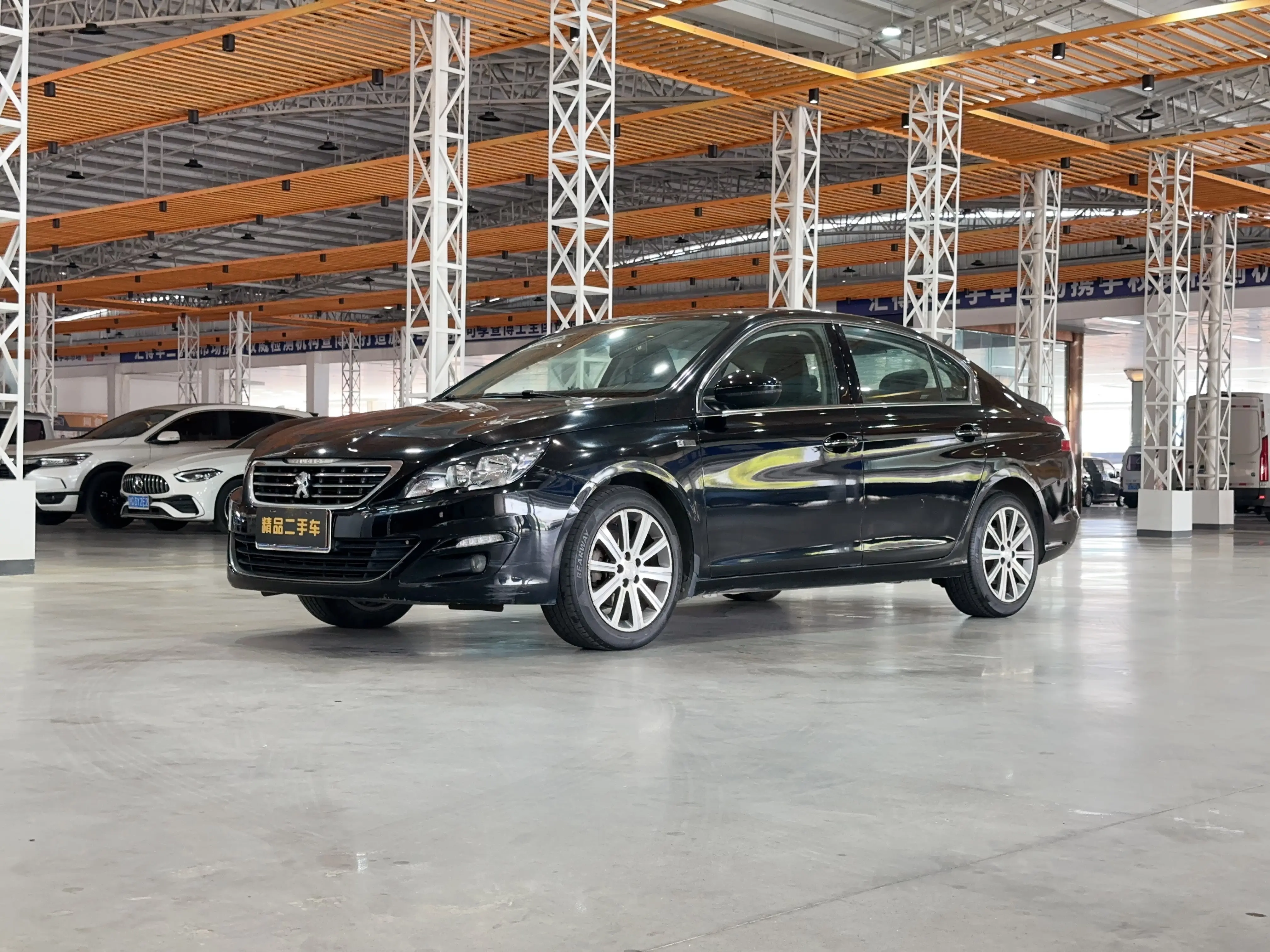 Peugeot 408