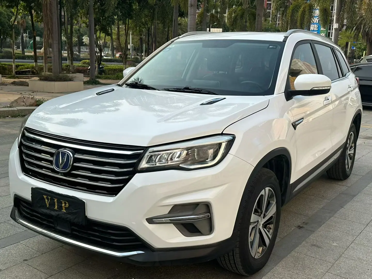 Changan CS75