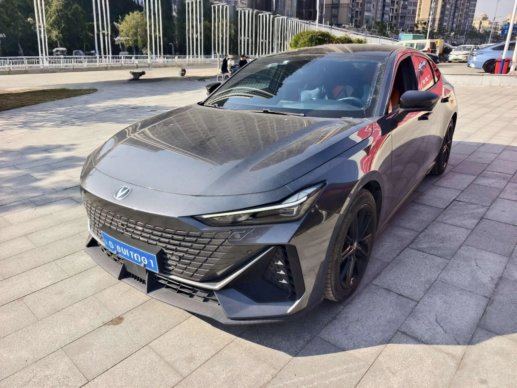 Changan UNI-V  из Китая