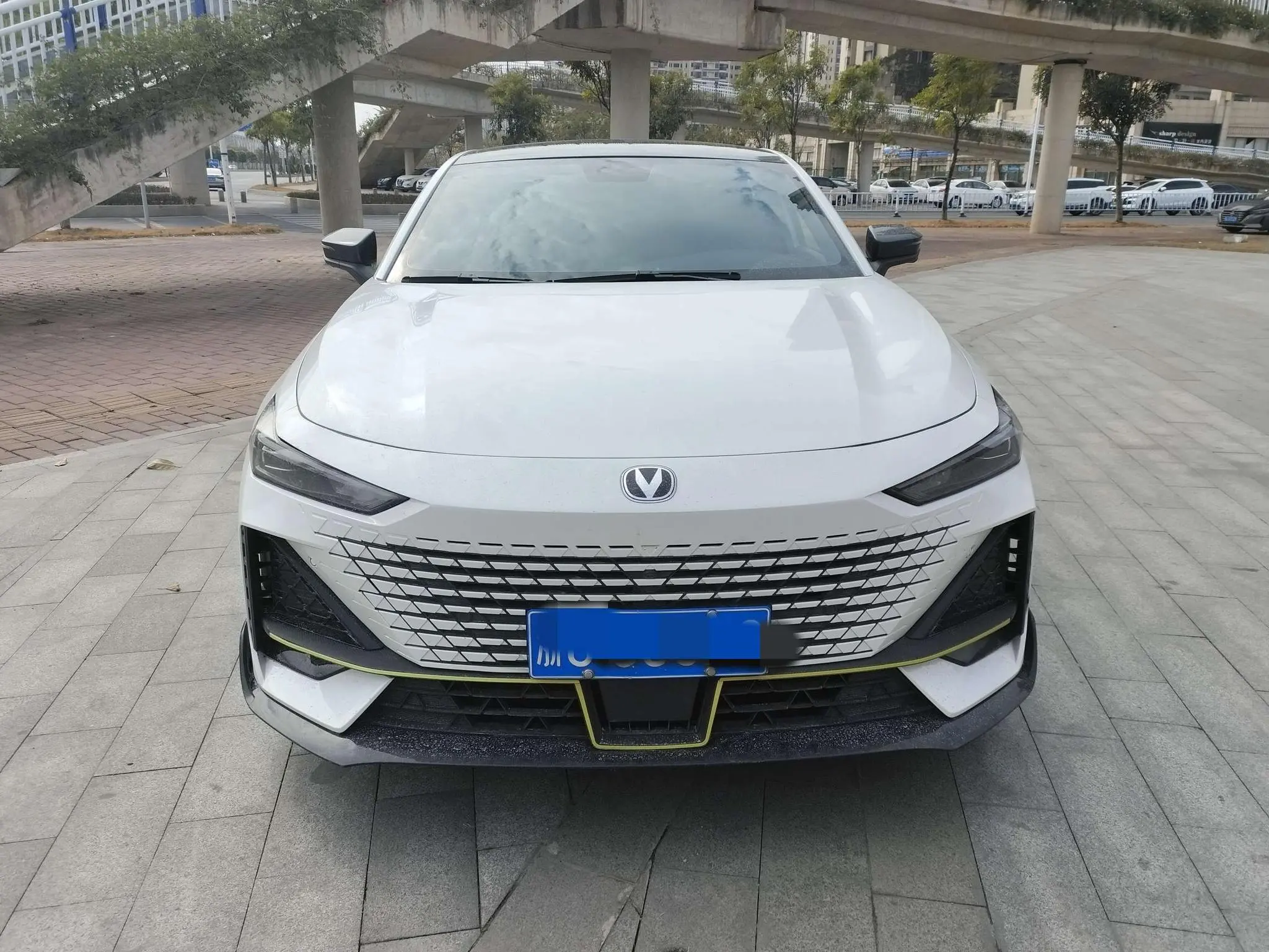 Changan UNI-V  из Китая