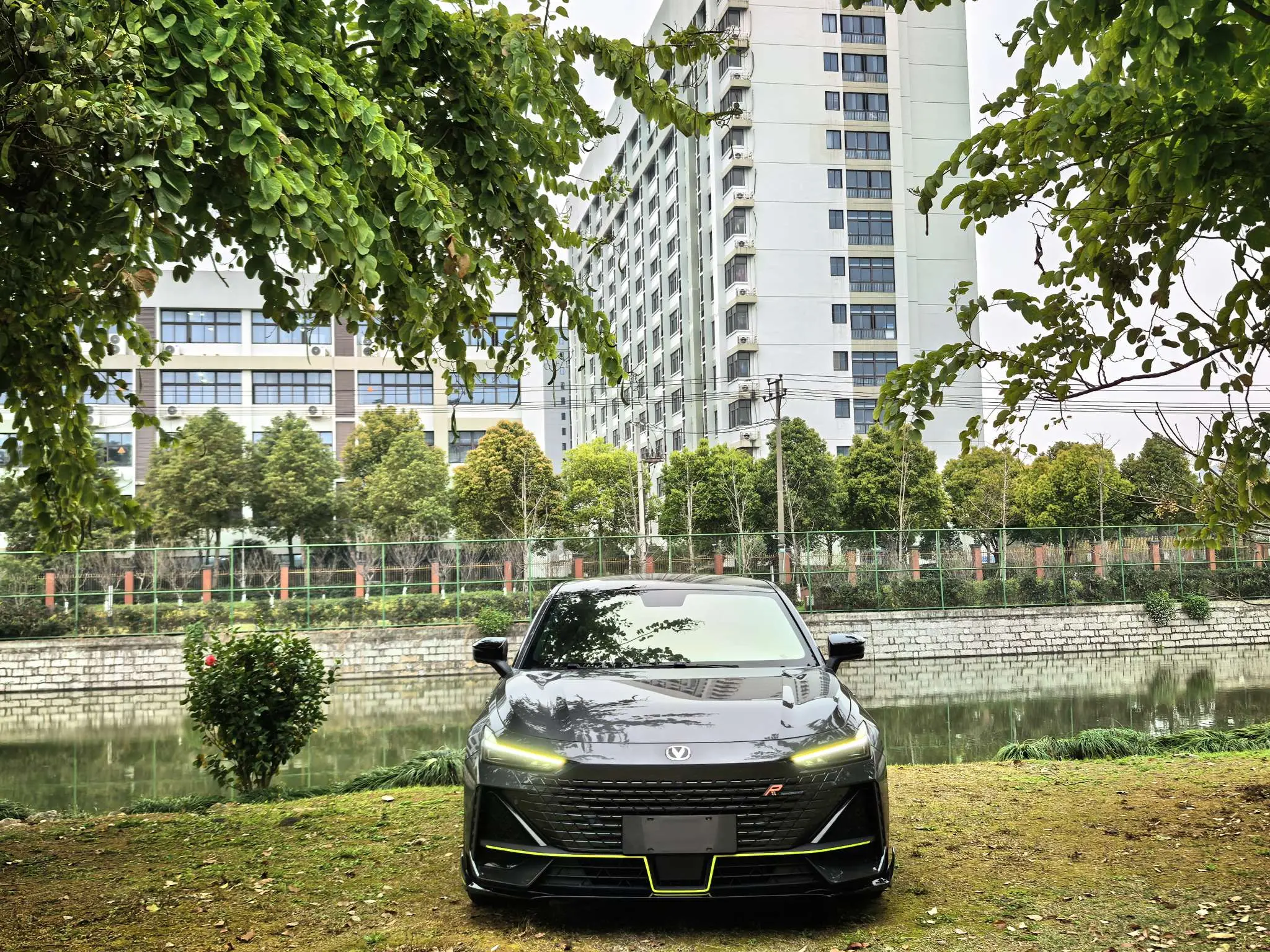 Changan UNI-V  из Китая