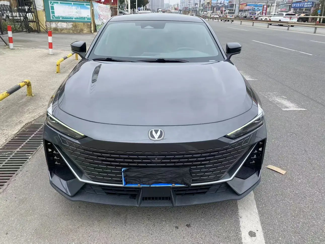 Changan UNI-V  из Китая