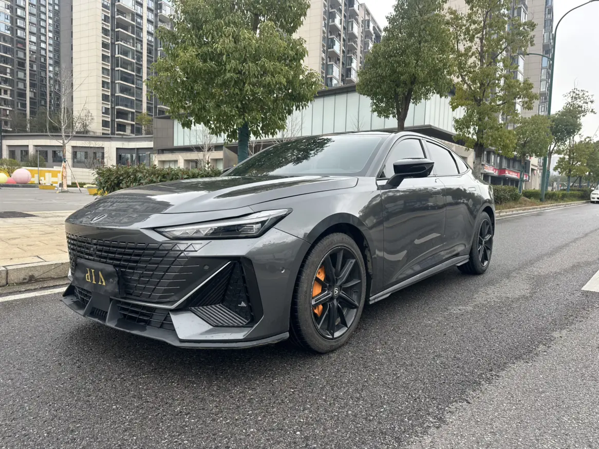 Changan UNI-V  из Китая