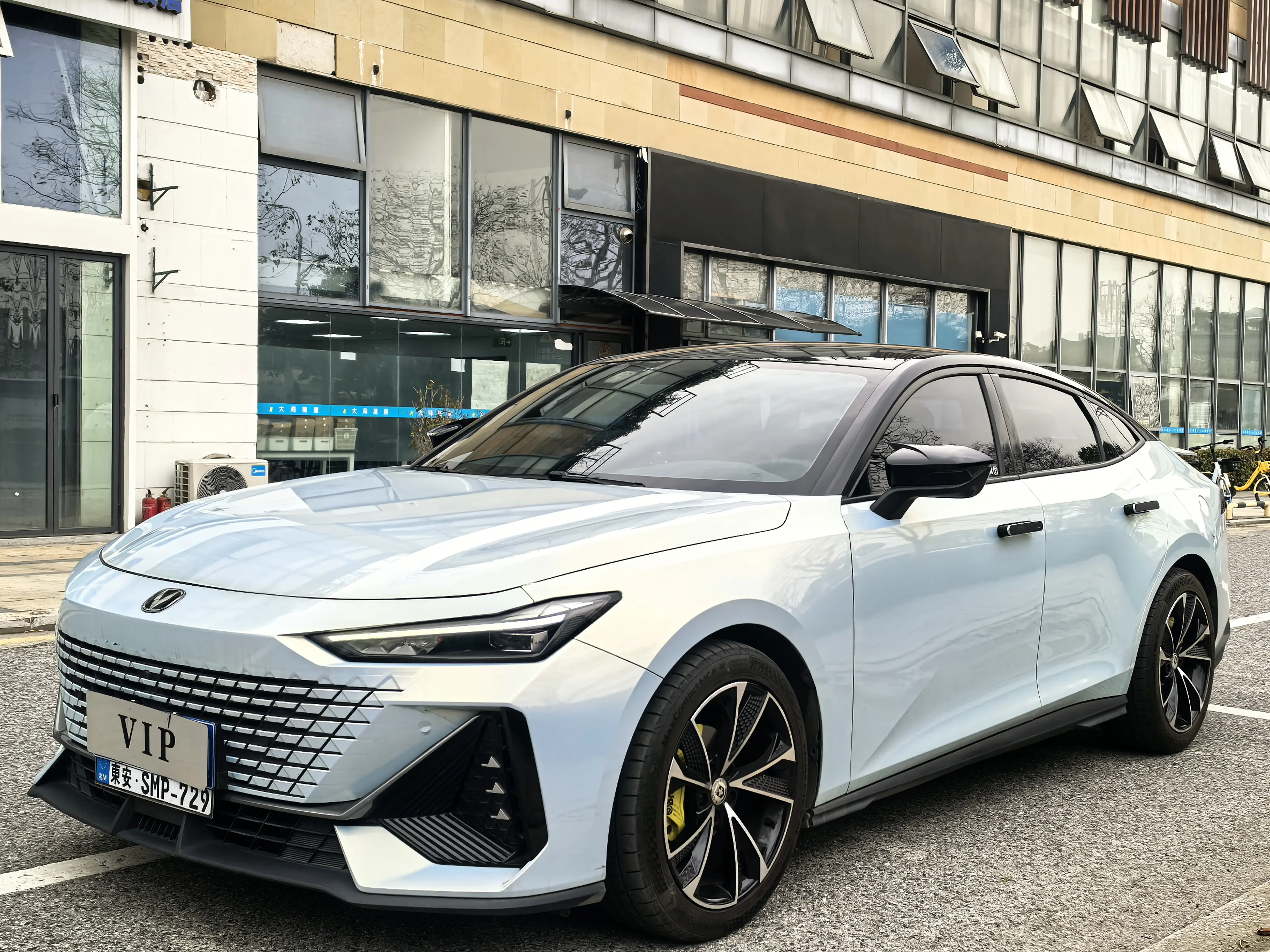 Changan UNI-V  из Китая