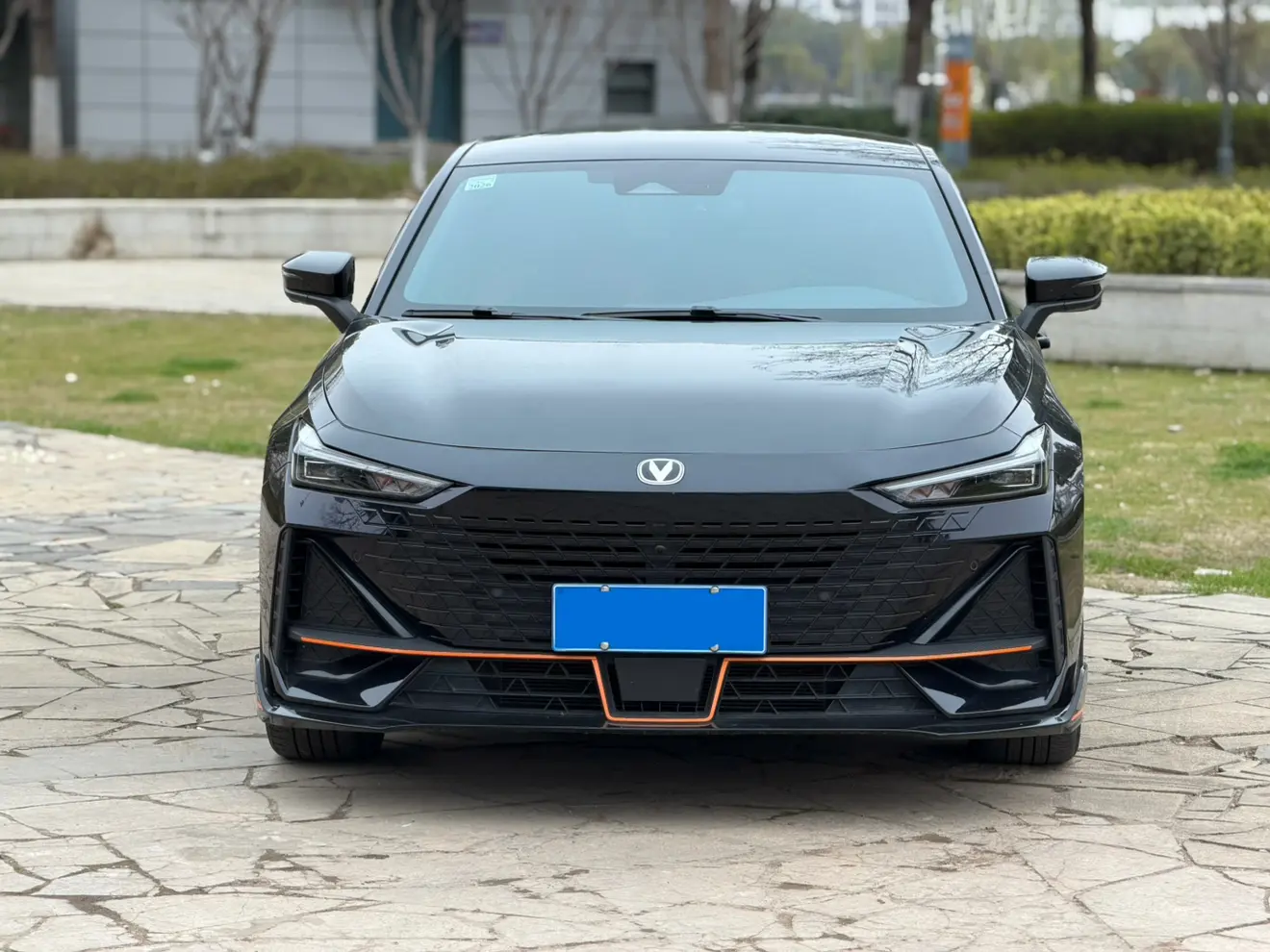 Changan UNI-V  из Китая