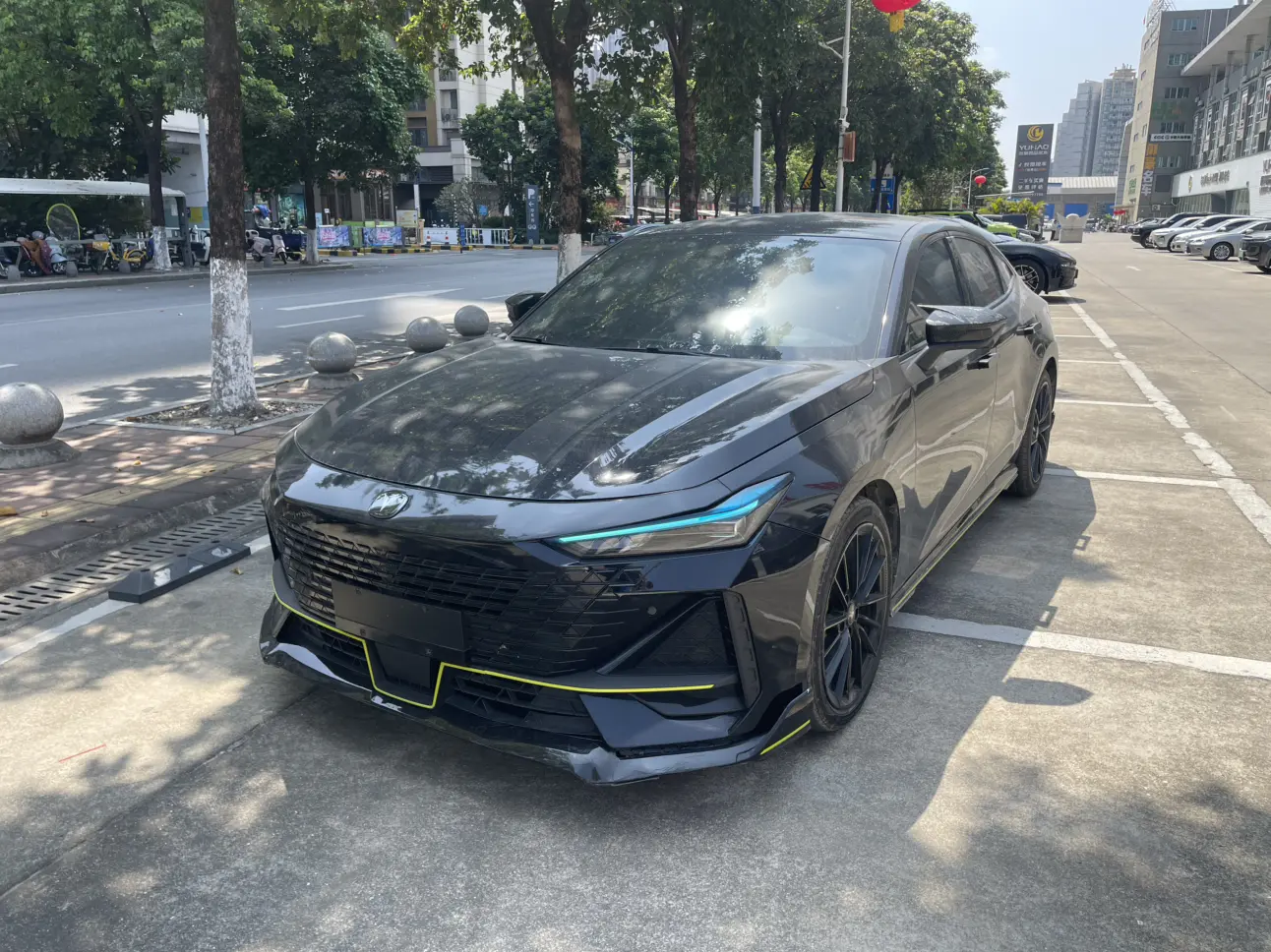 Changan UNI-V  из Китая