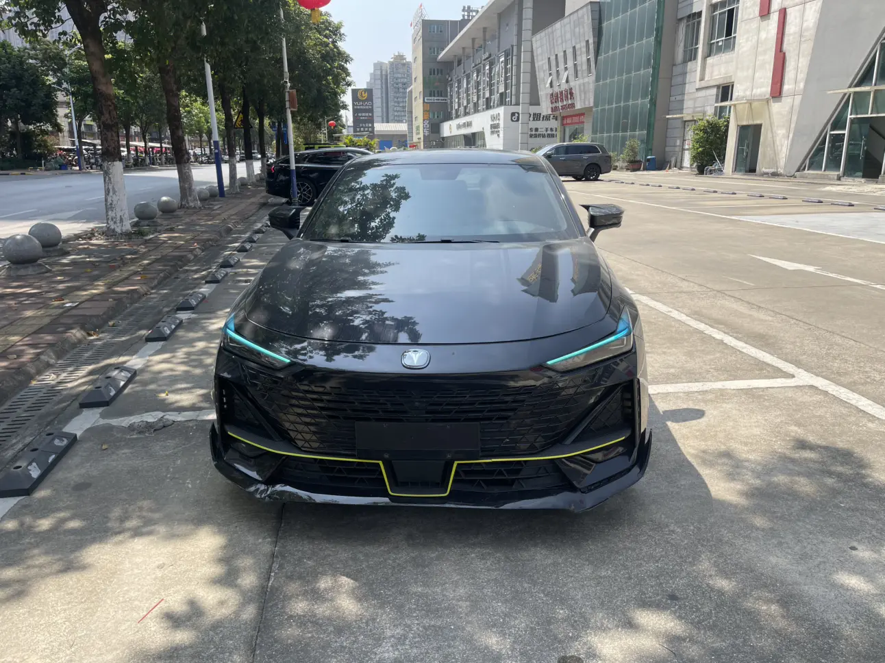 Changan UNI-V  из Китая