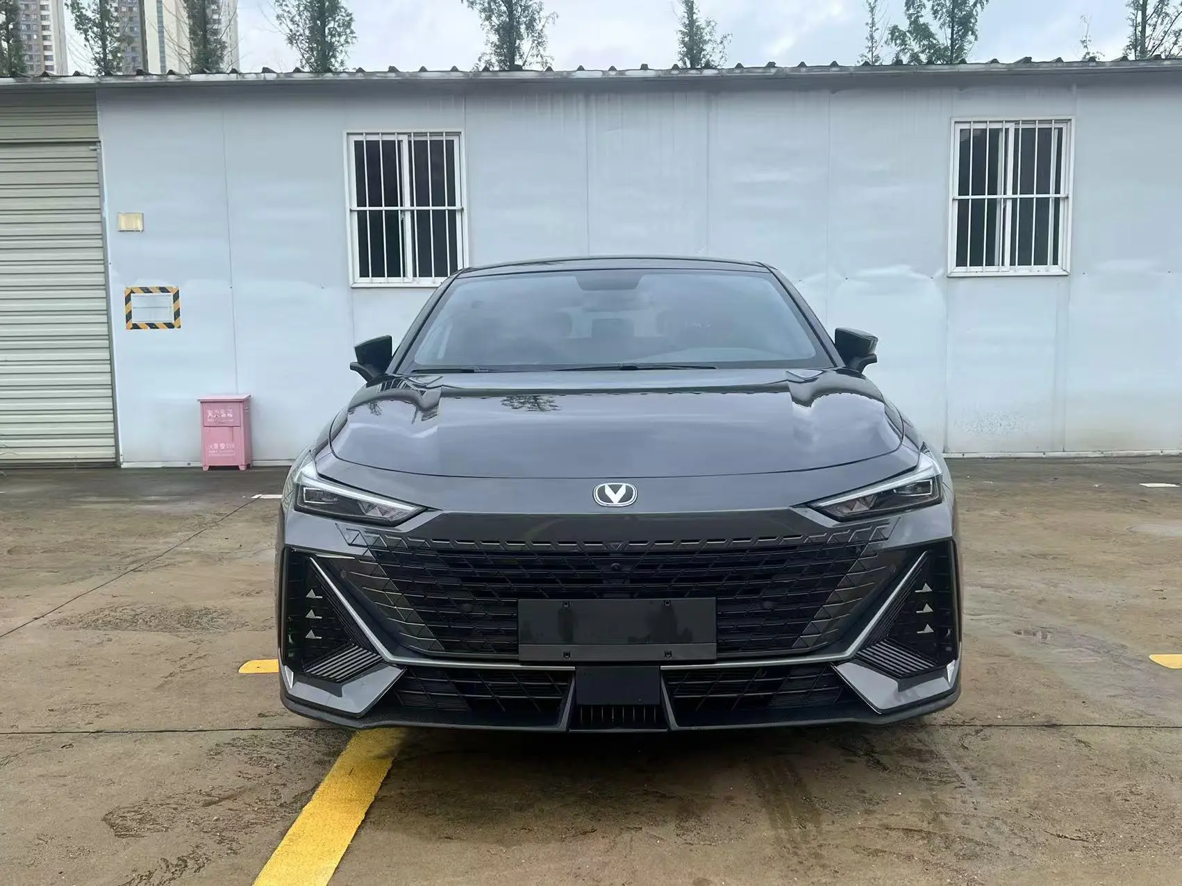 Changan UNI-V  из Китая