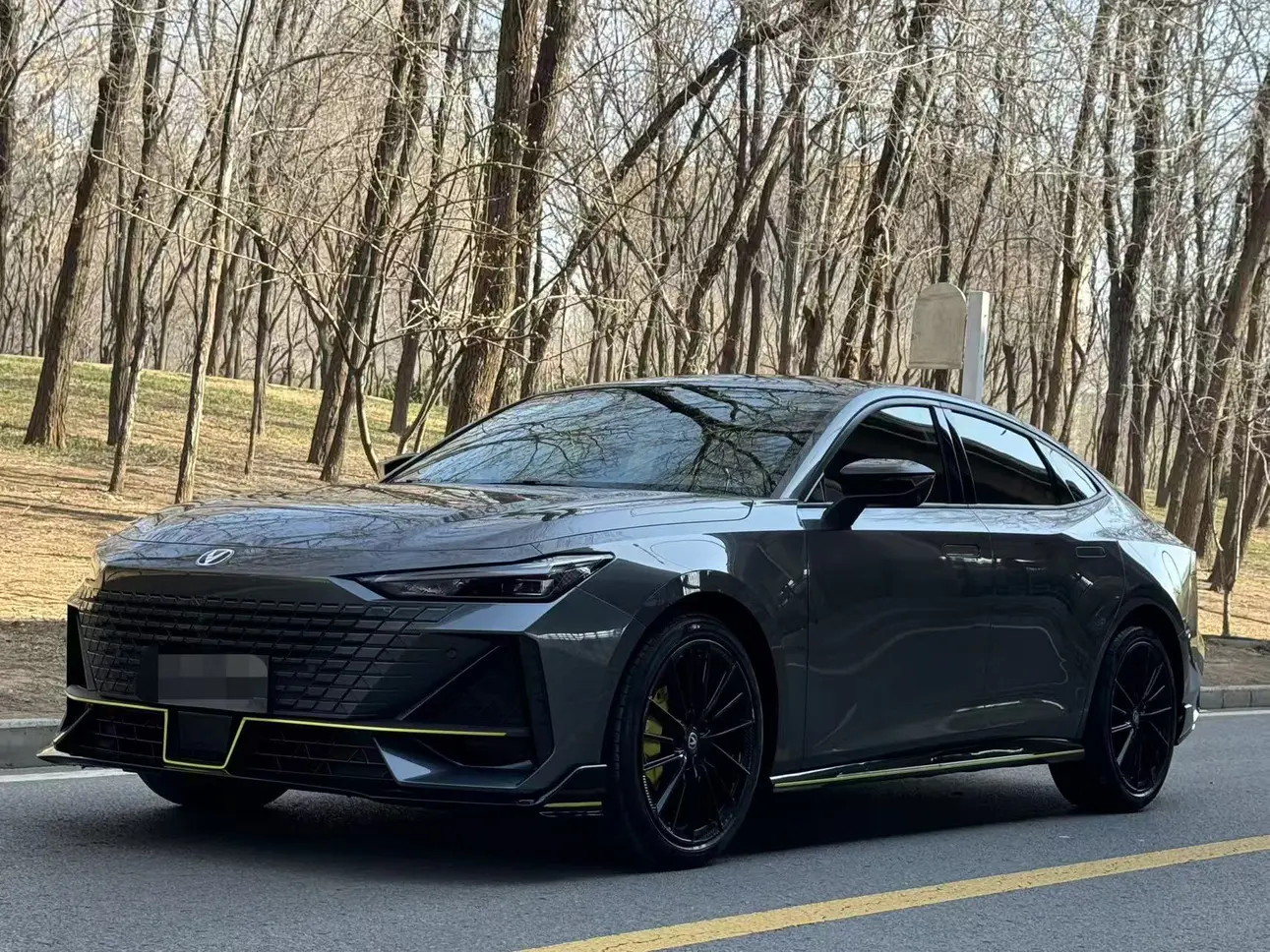 Changan UNI-V  из Китая