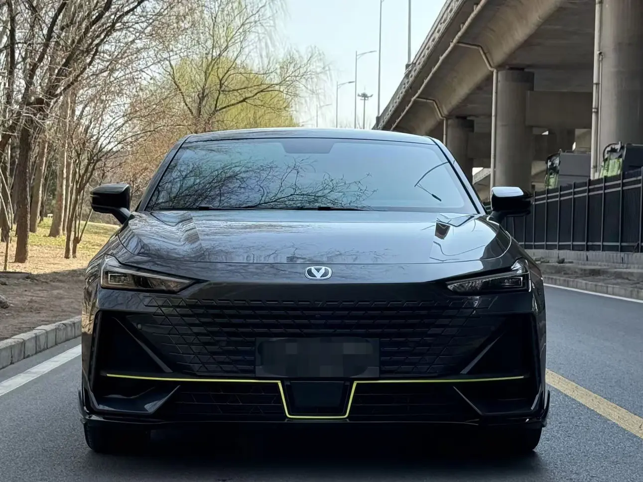 Changan UNI-V  из Китая