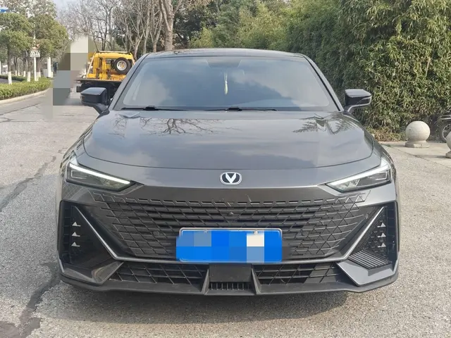 Changan UNI-V  из Китая