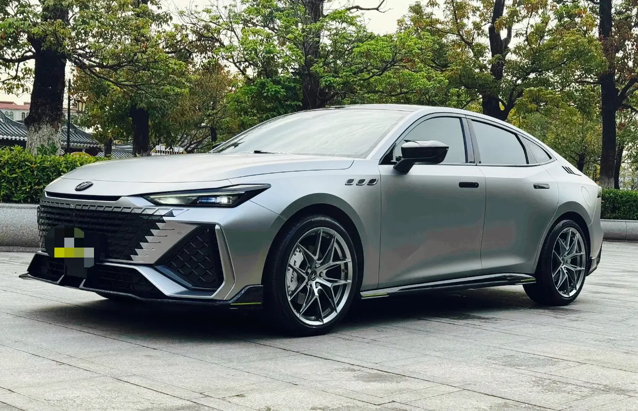 Changan UNI-V  из Китая