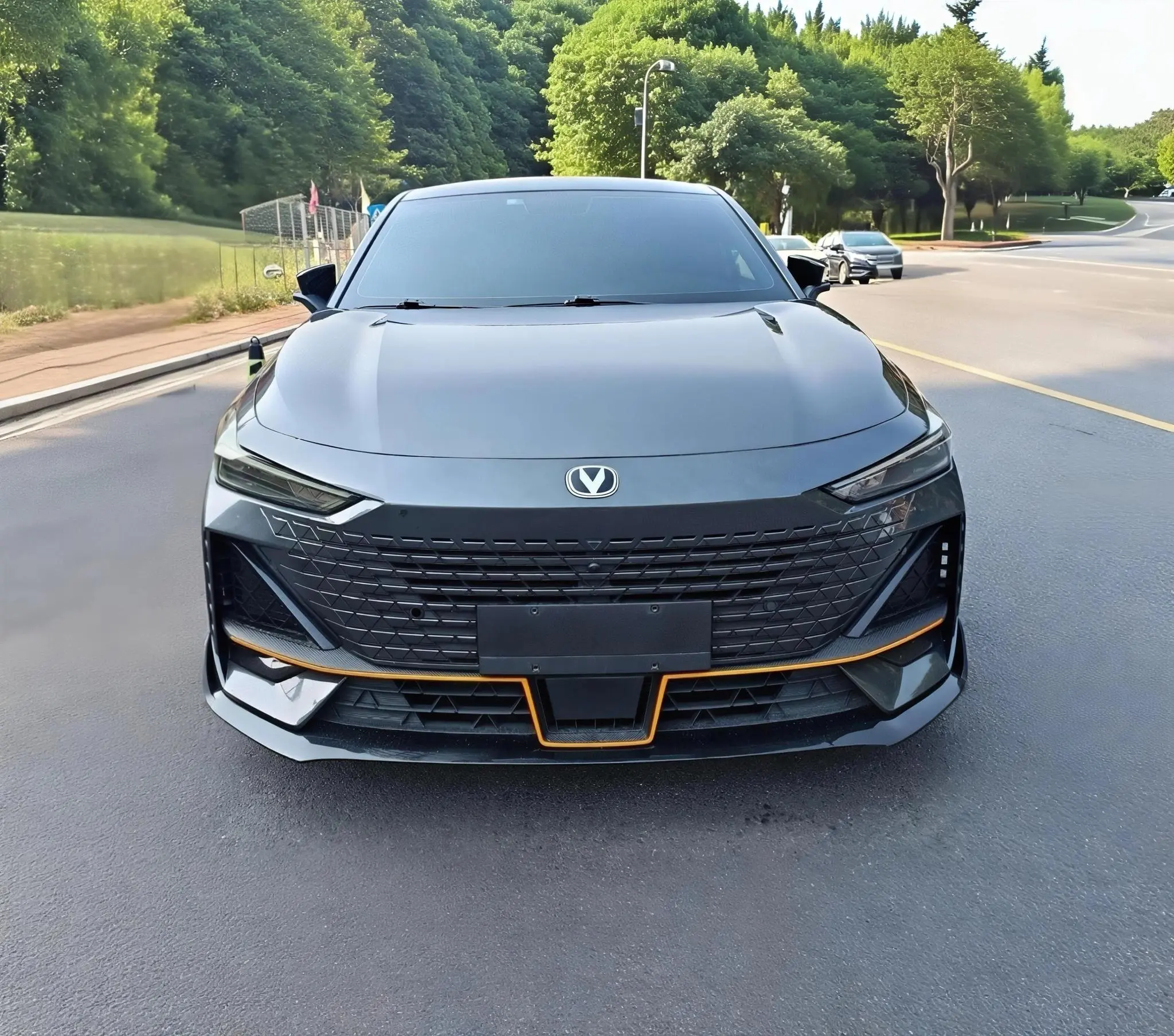 Changan UNI-V  из Китая