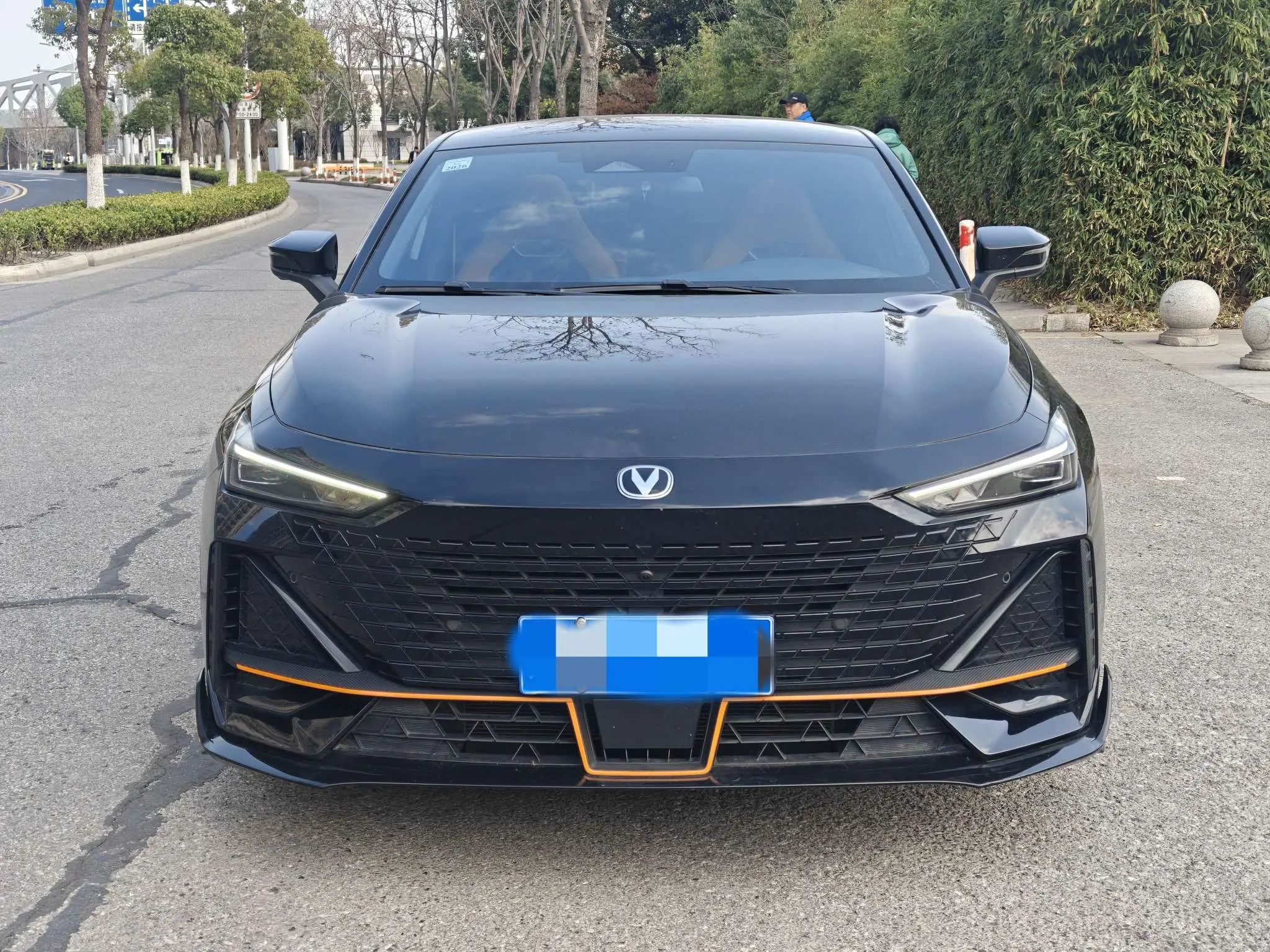 Changan UNI-V  из Китая