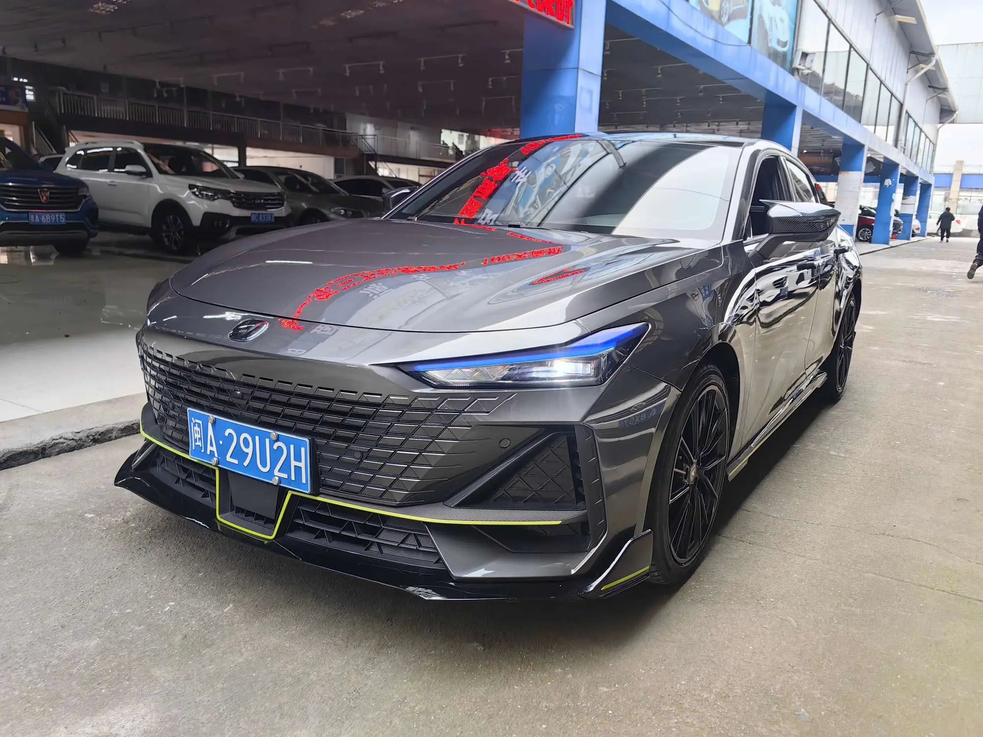 Changan UNI-V  из Китая