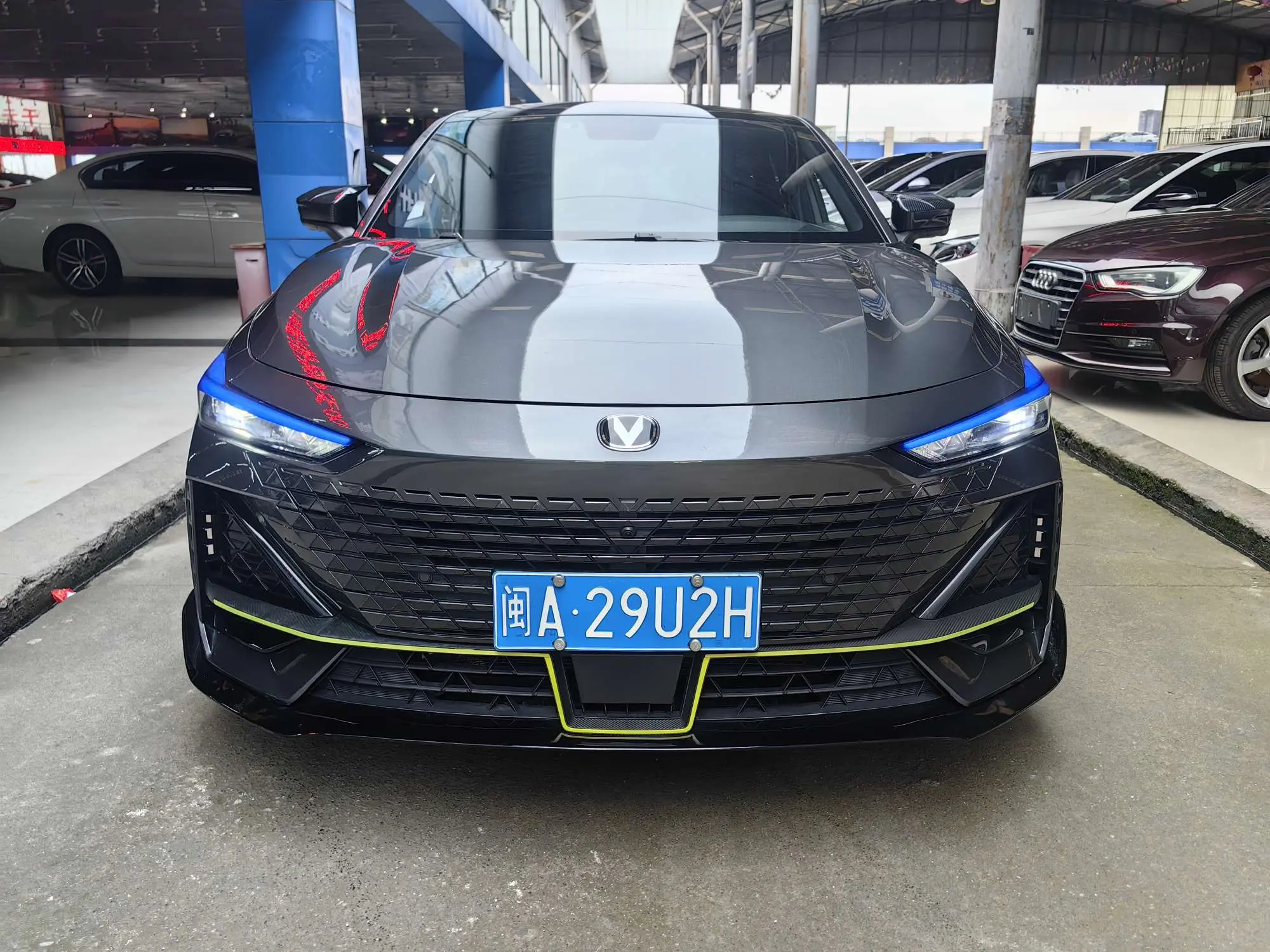 Changan UNI-V  из Китая