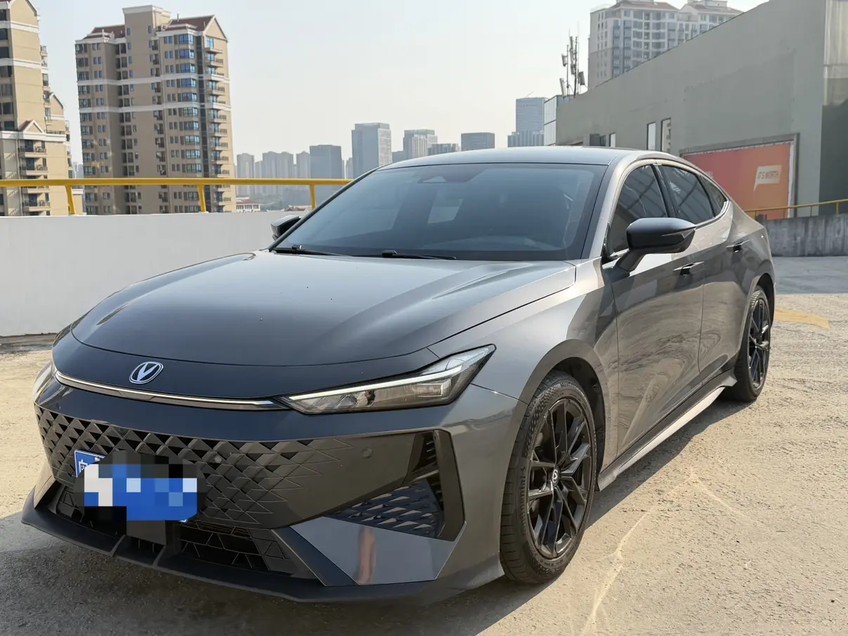 Changan UNI-V