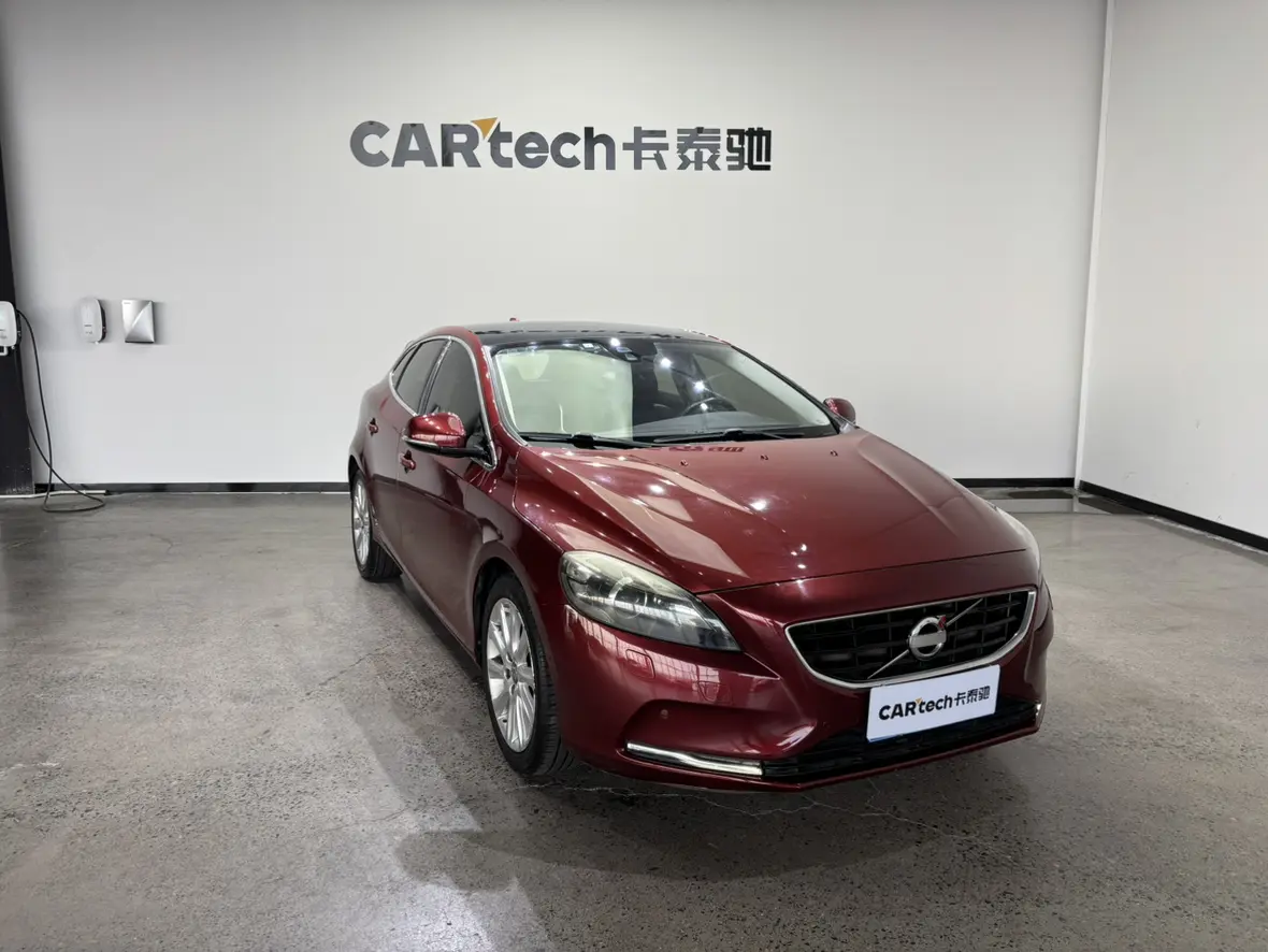 Volvo V40  из Китая