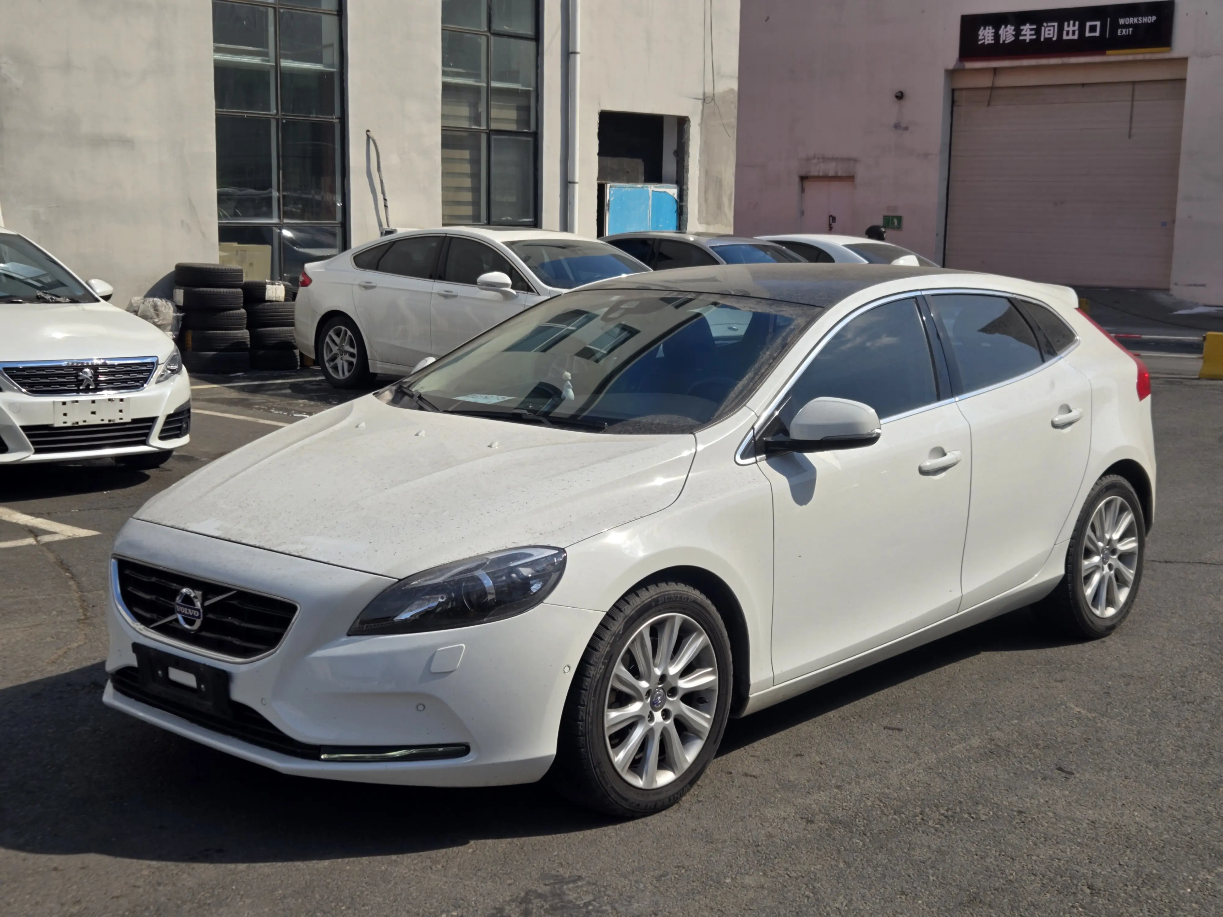 Volvo V40  из Китая