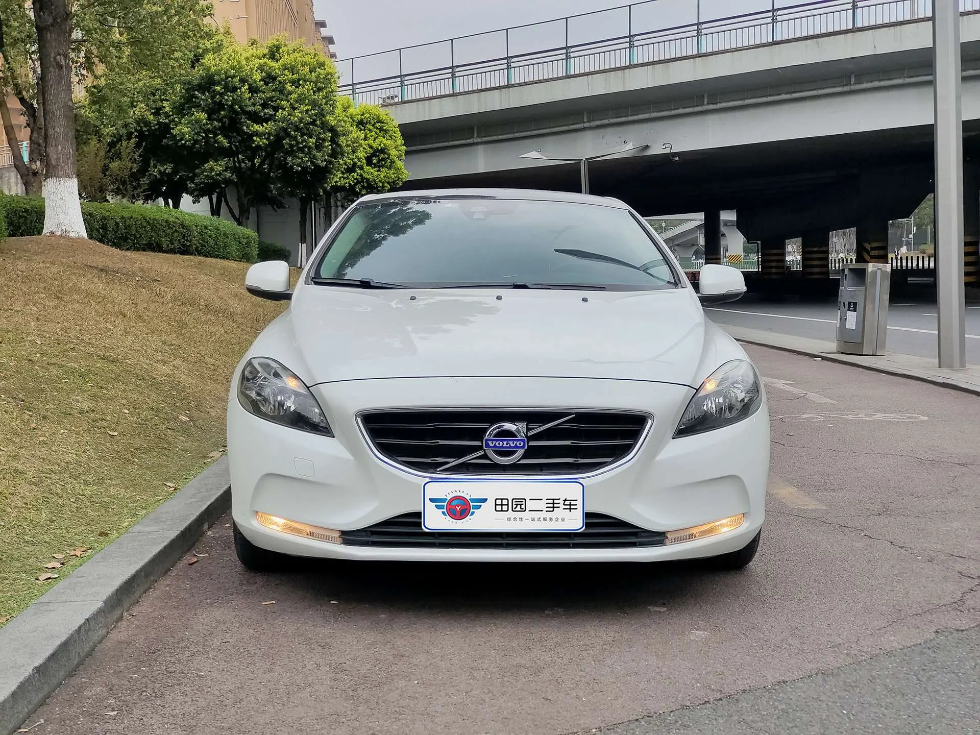 Volvo V40  из Китая