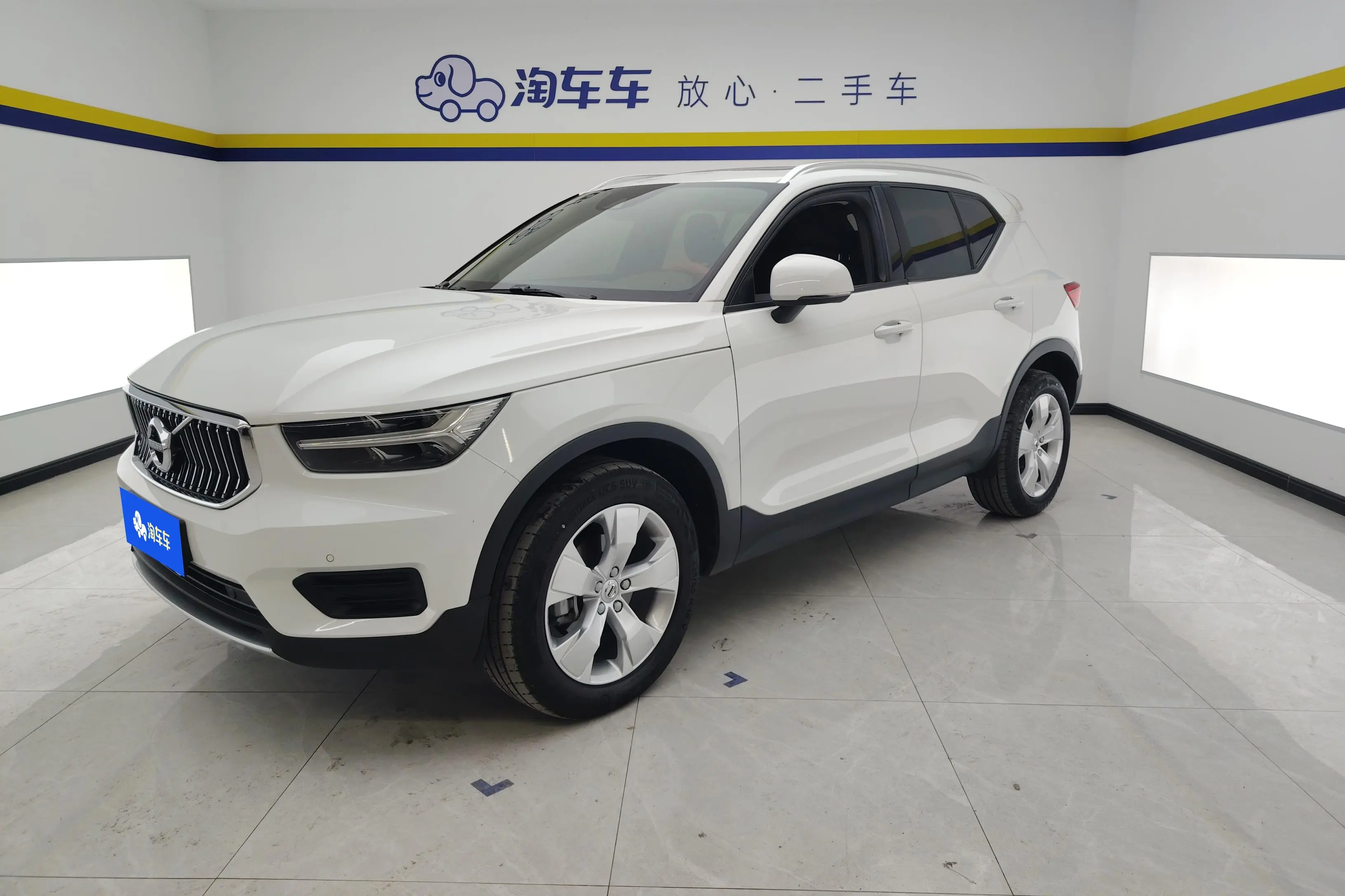 Volvo XC40  из Китая