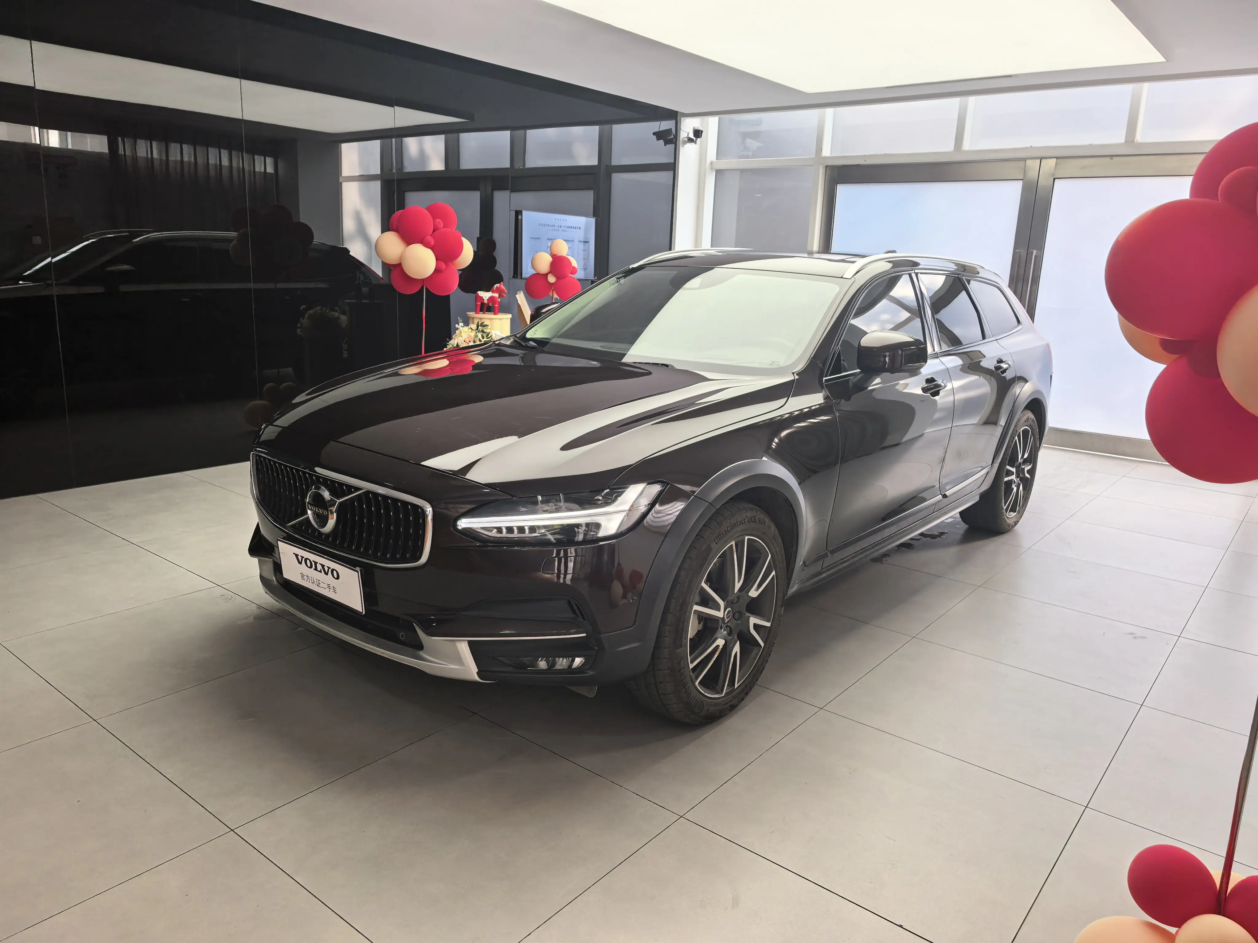 Volvo V90