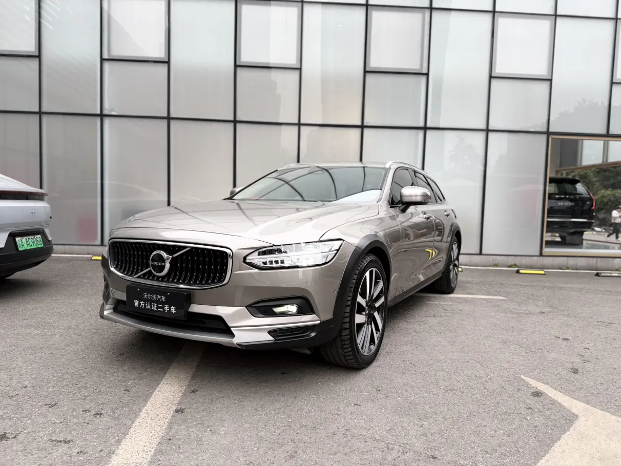Volvo V90
