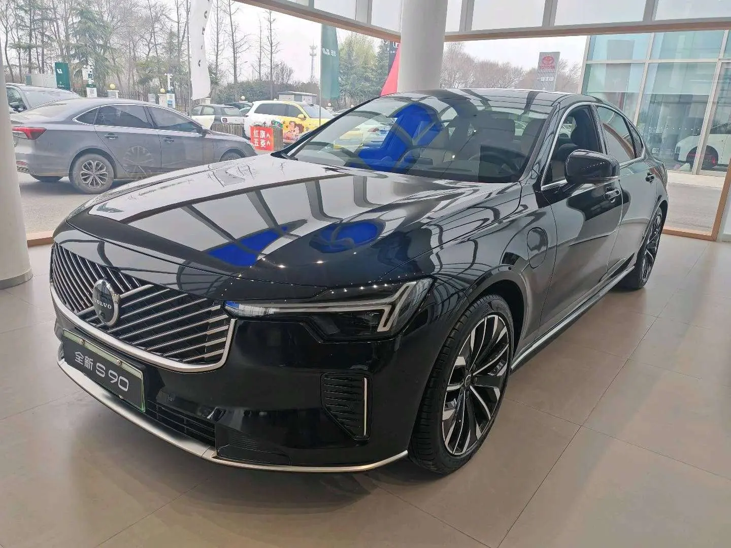 Volvo S90 PHEV